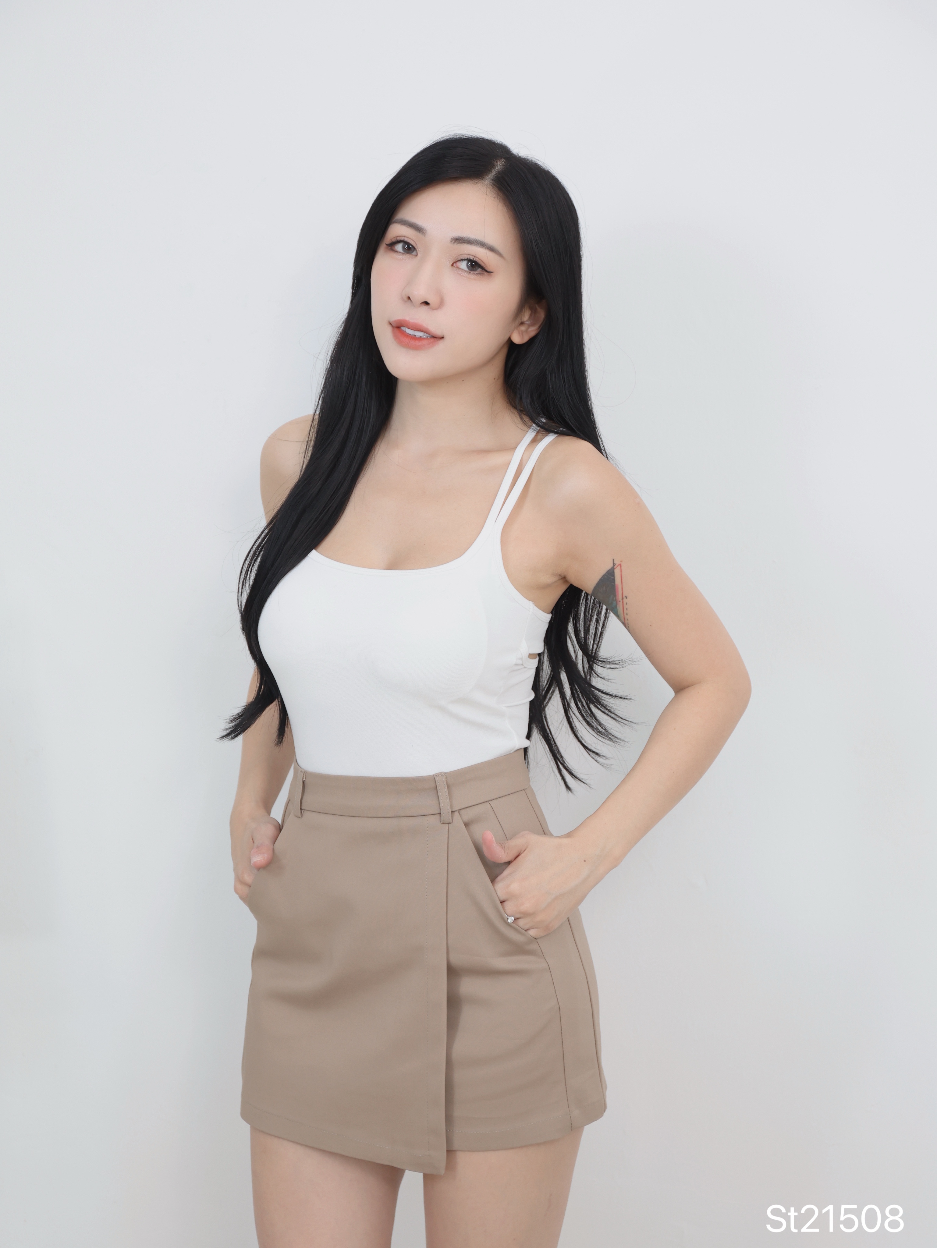 韩系包臀显瘦A字高腰裤裙 (ST21508)