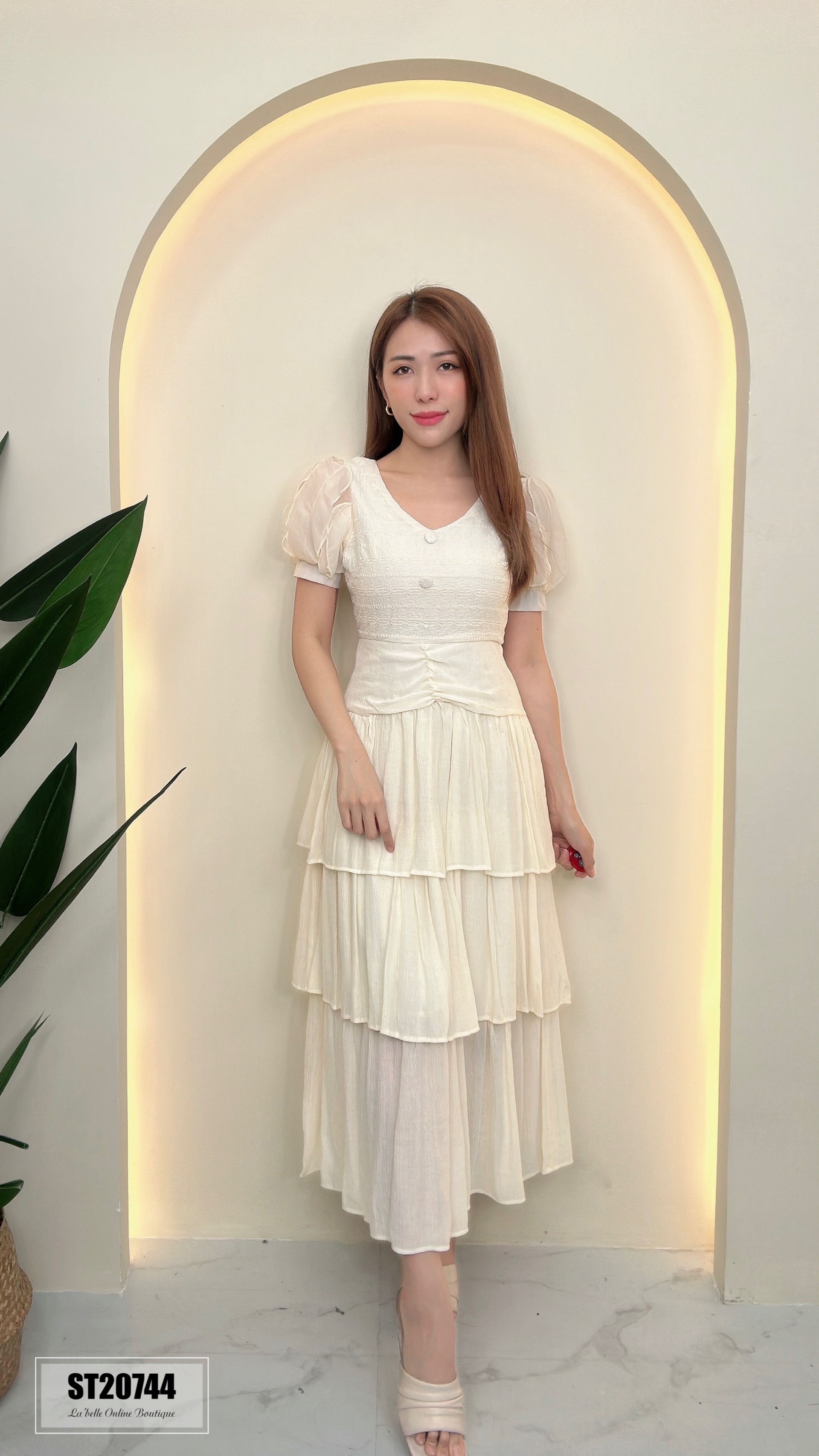 法式泡泡袖蛋糕层连身裙(ST20744)