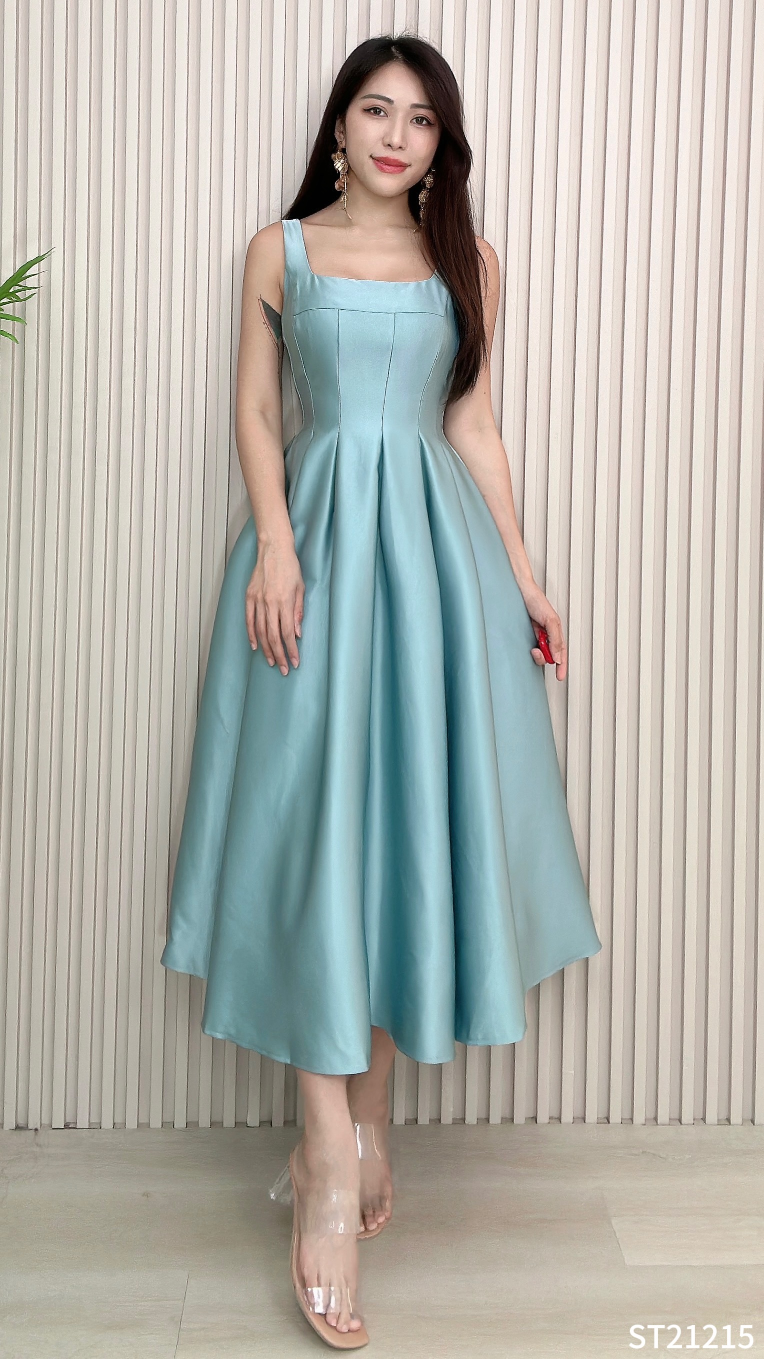 【LBP独家】法式优雅收腰方领吊带连身裙 (ST21215)-La'Belle Fashion Boutique Sdn Bhd