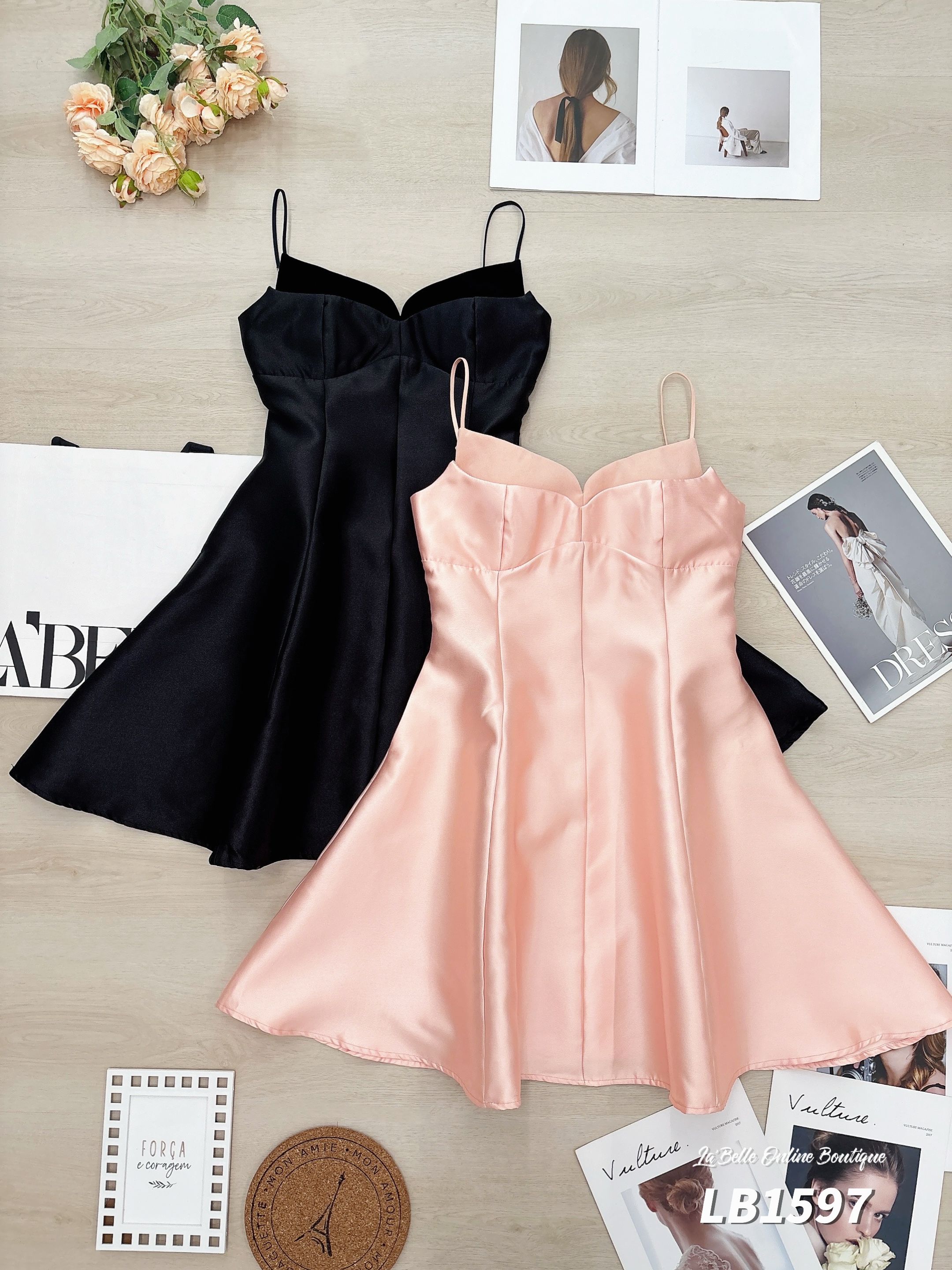 高级感爱心领伞状吊带连身裙 (LB1597)