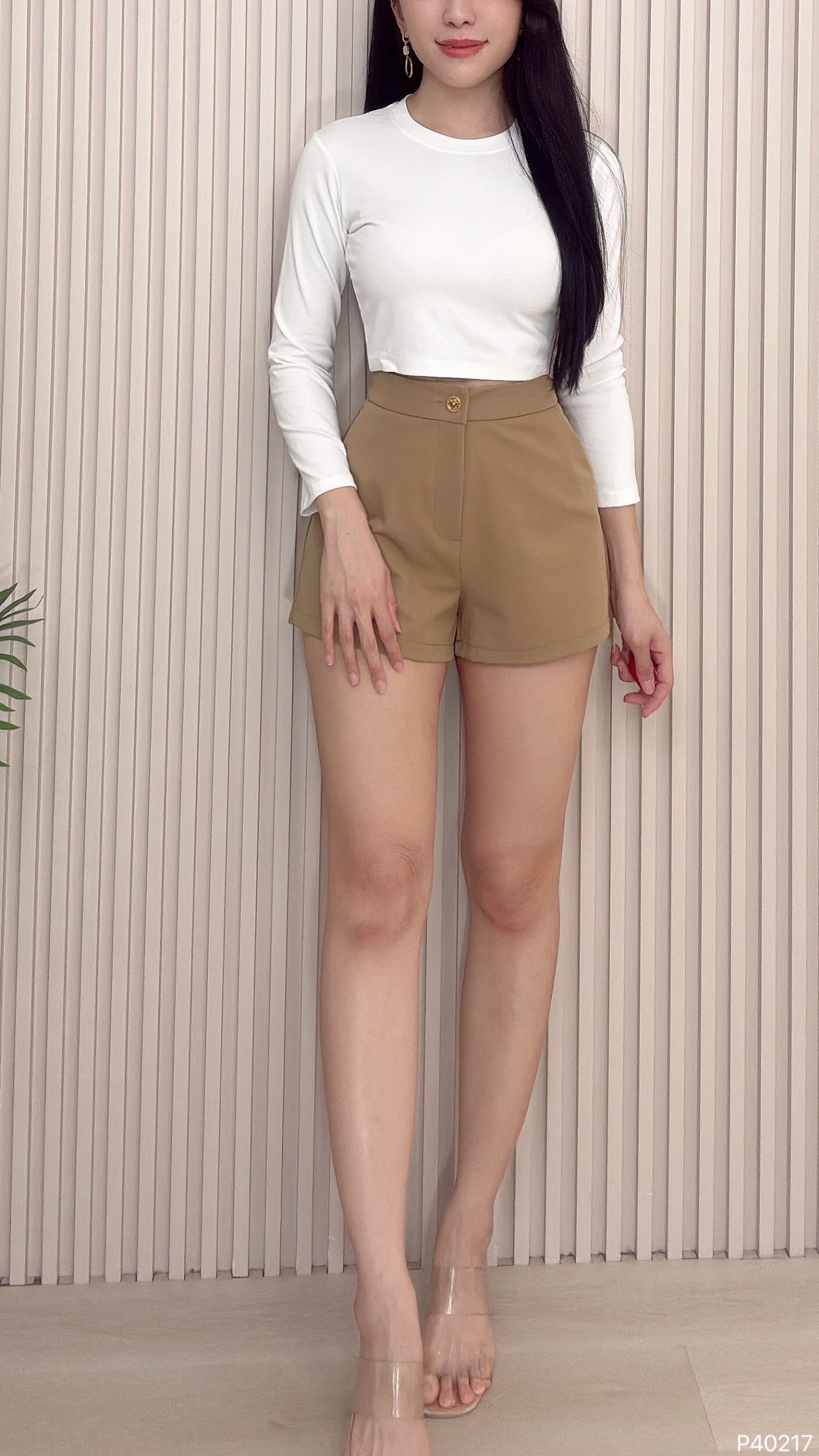 【LBP独家】精致百搭A字阔腿高腰短裤 (P40217)