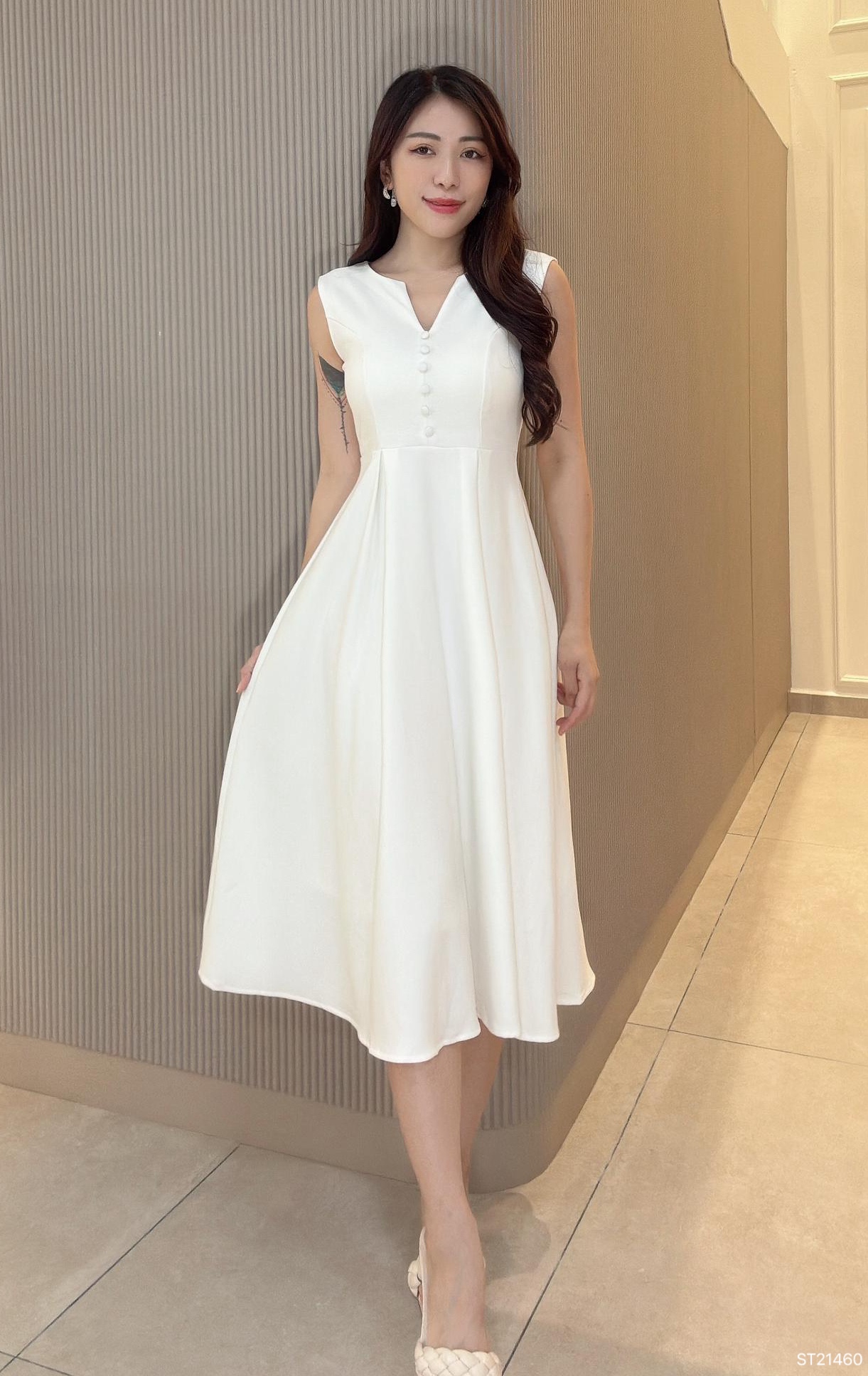 法式V领假纽扣设计无袖连身裙 (ST21460)