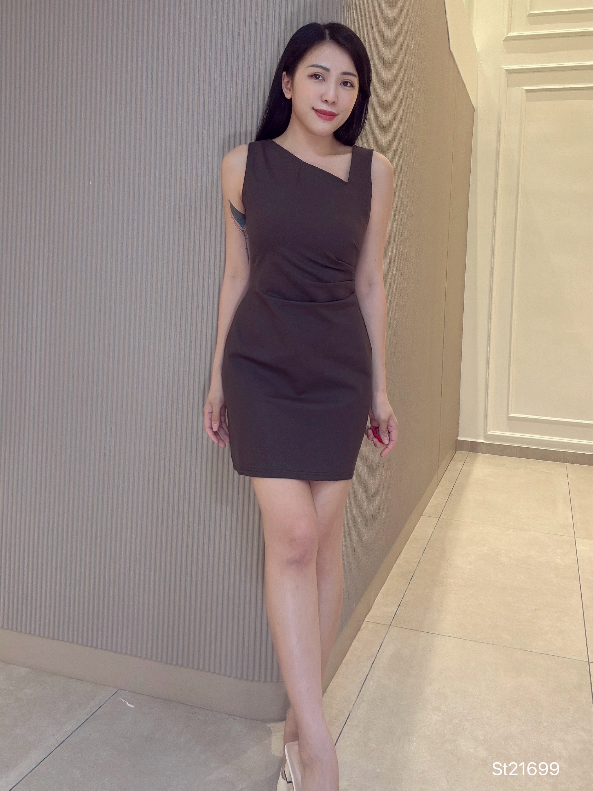 欧美小性感褶皱设计显瘦连身裙 (ST21699)