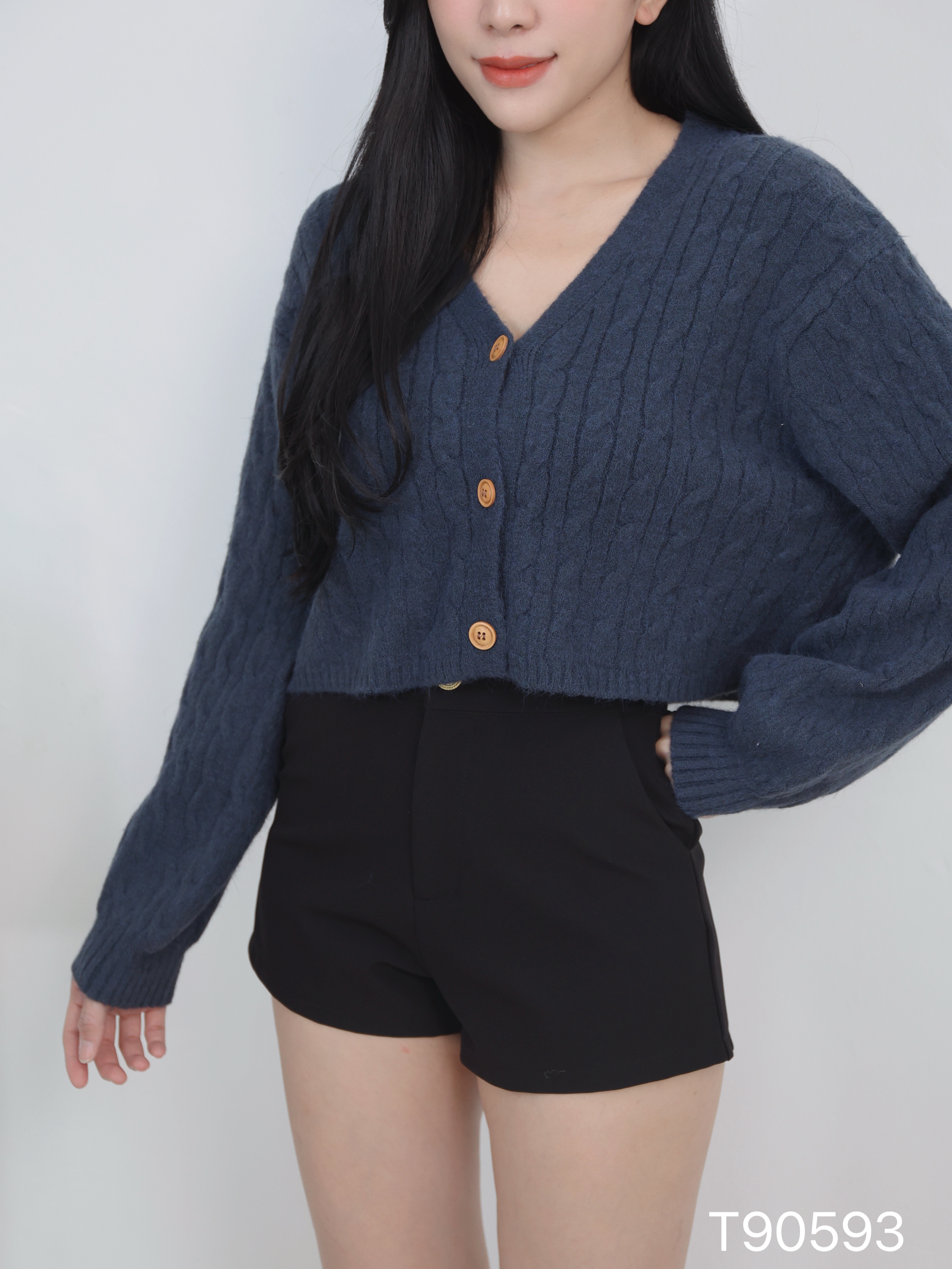 韩系纯色V领宽松长袖上衣 (T90593)