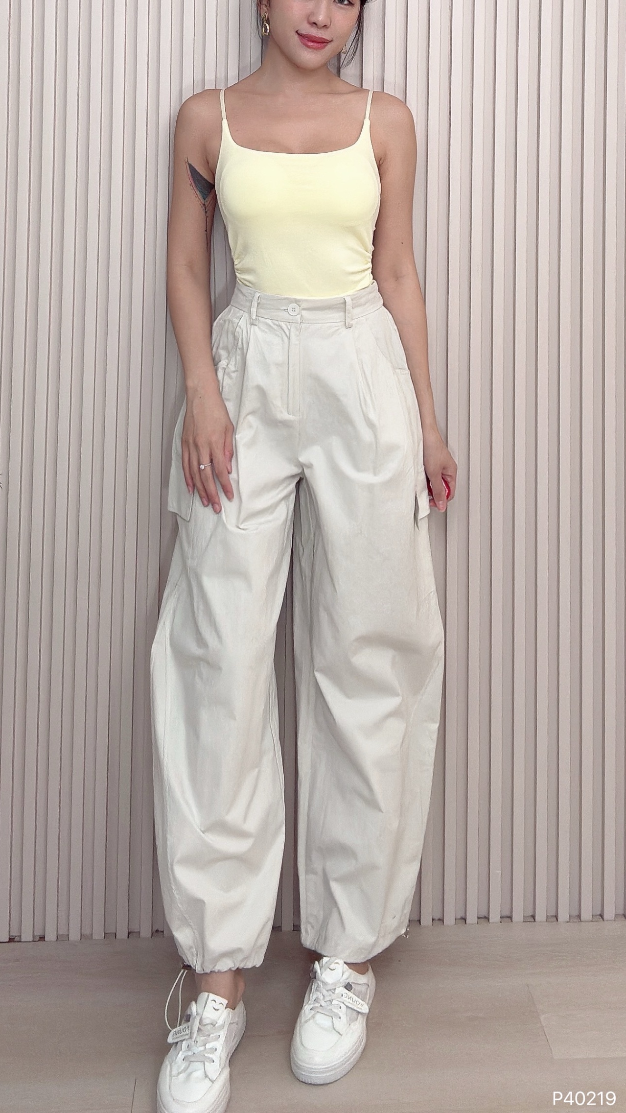 酷帅工装抽绳设计阔腿高腰长裤 (P40219)