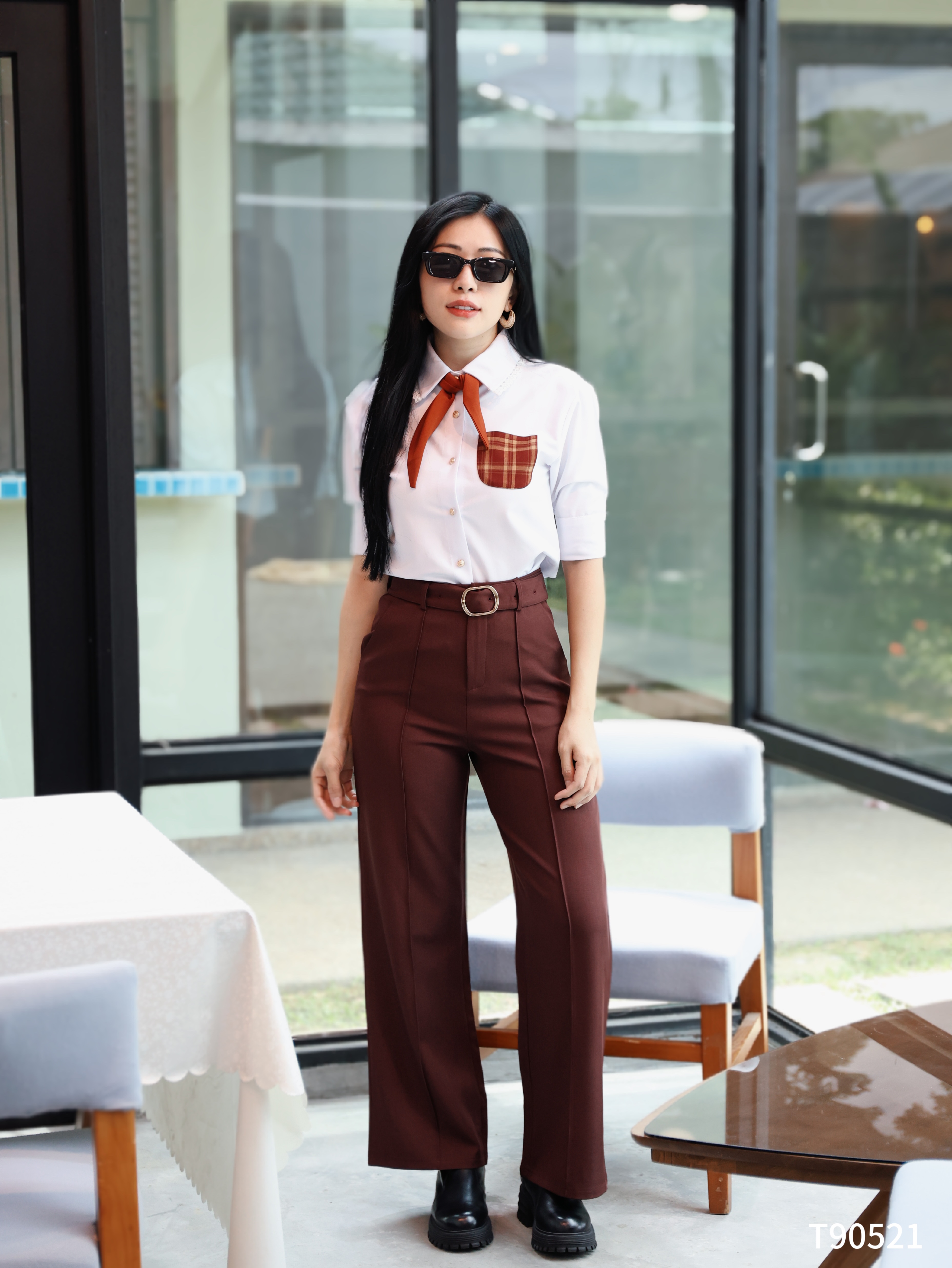 【LATTE NOON】高级感撞色翻领蕾丝设计上衣 (T90521)