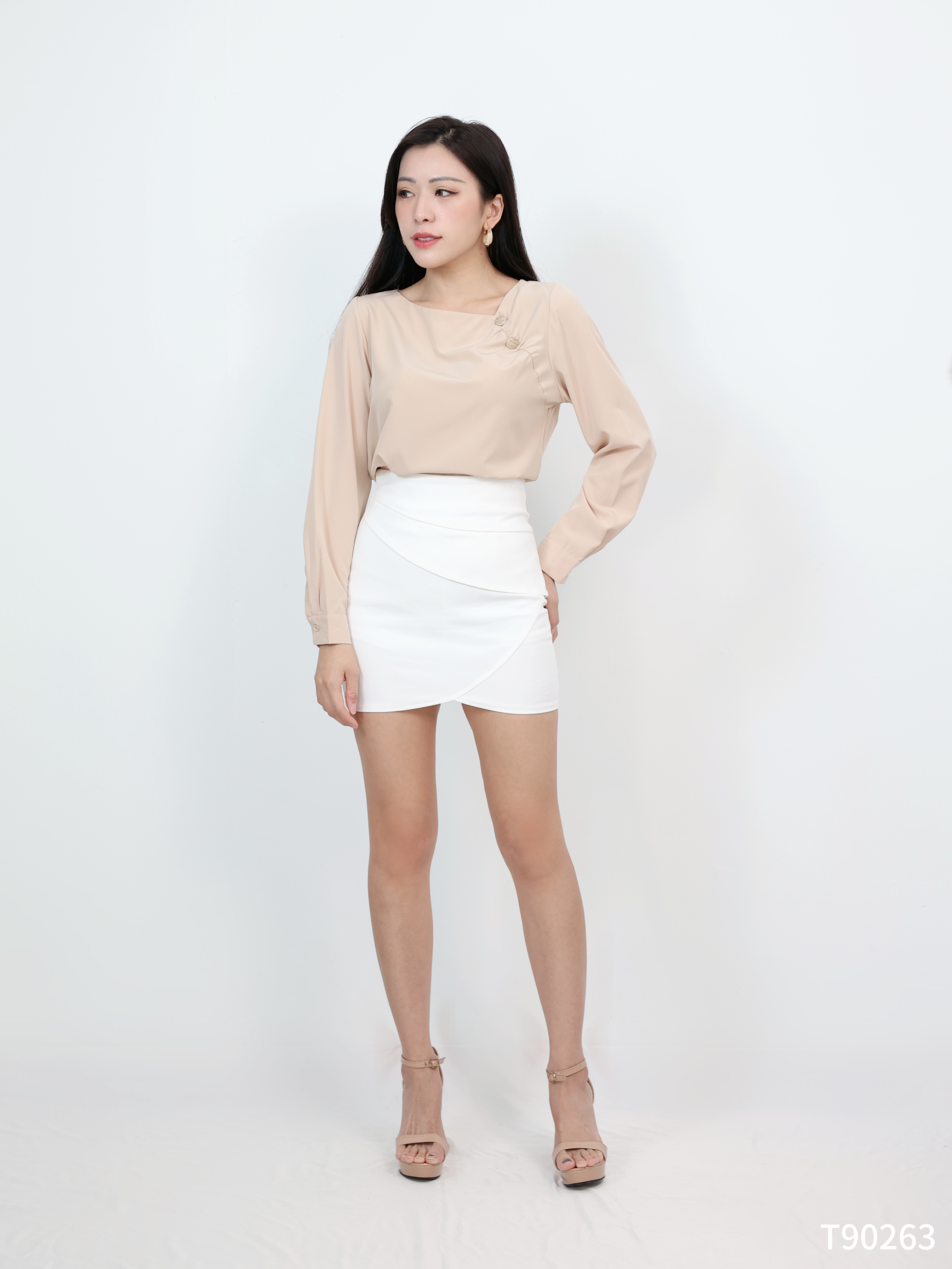 【LBP独家】气质通勤设计感长袖上衣 (T90263)-La'Belle Fashion Boutique Sdn Bhd