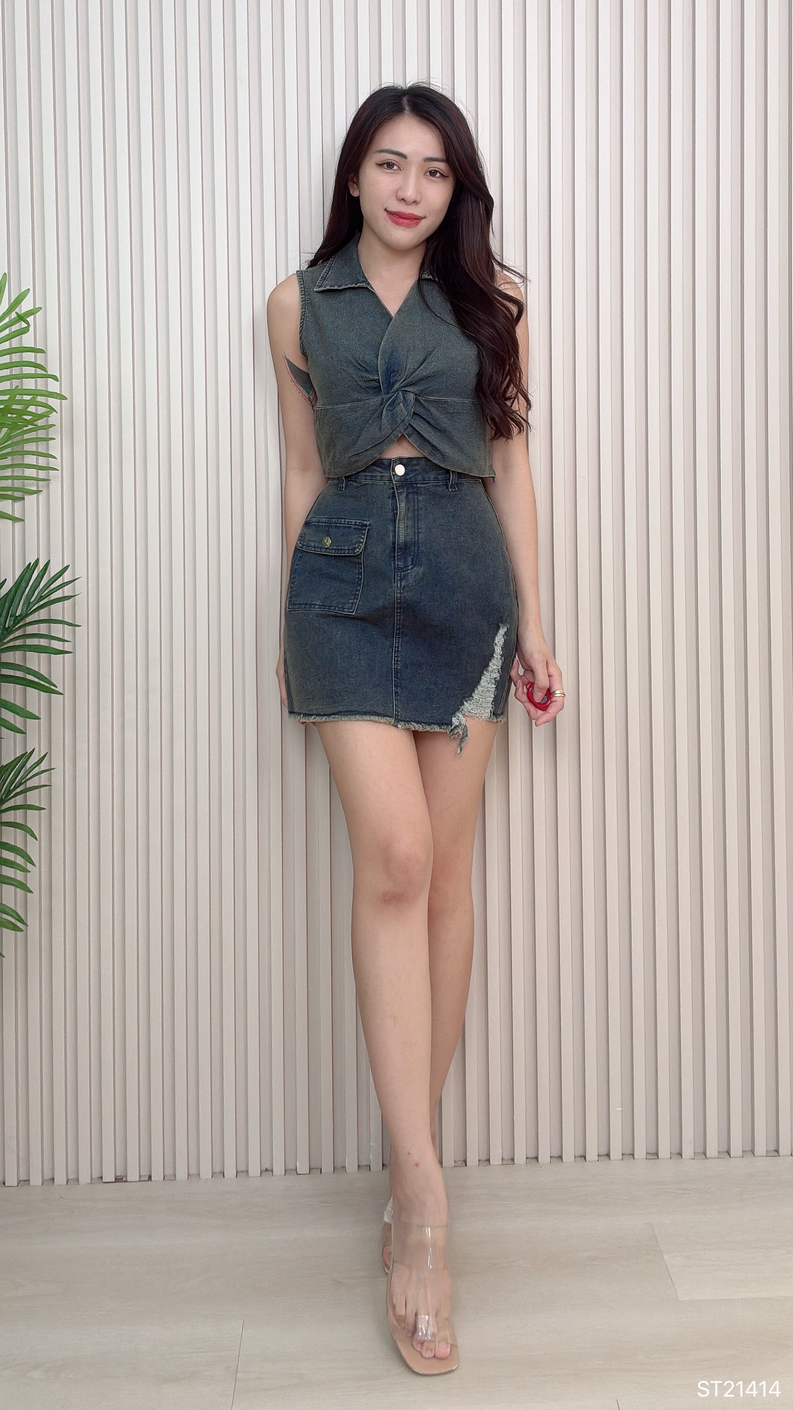 时尚港风牛仔两件套 (ST21414)