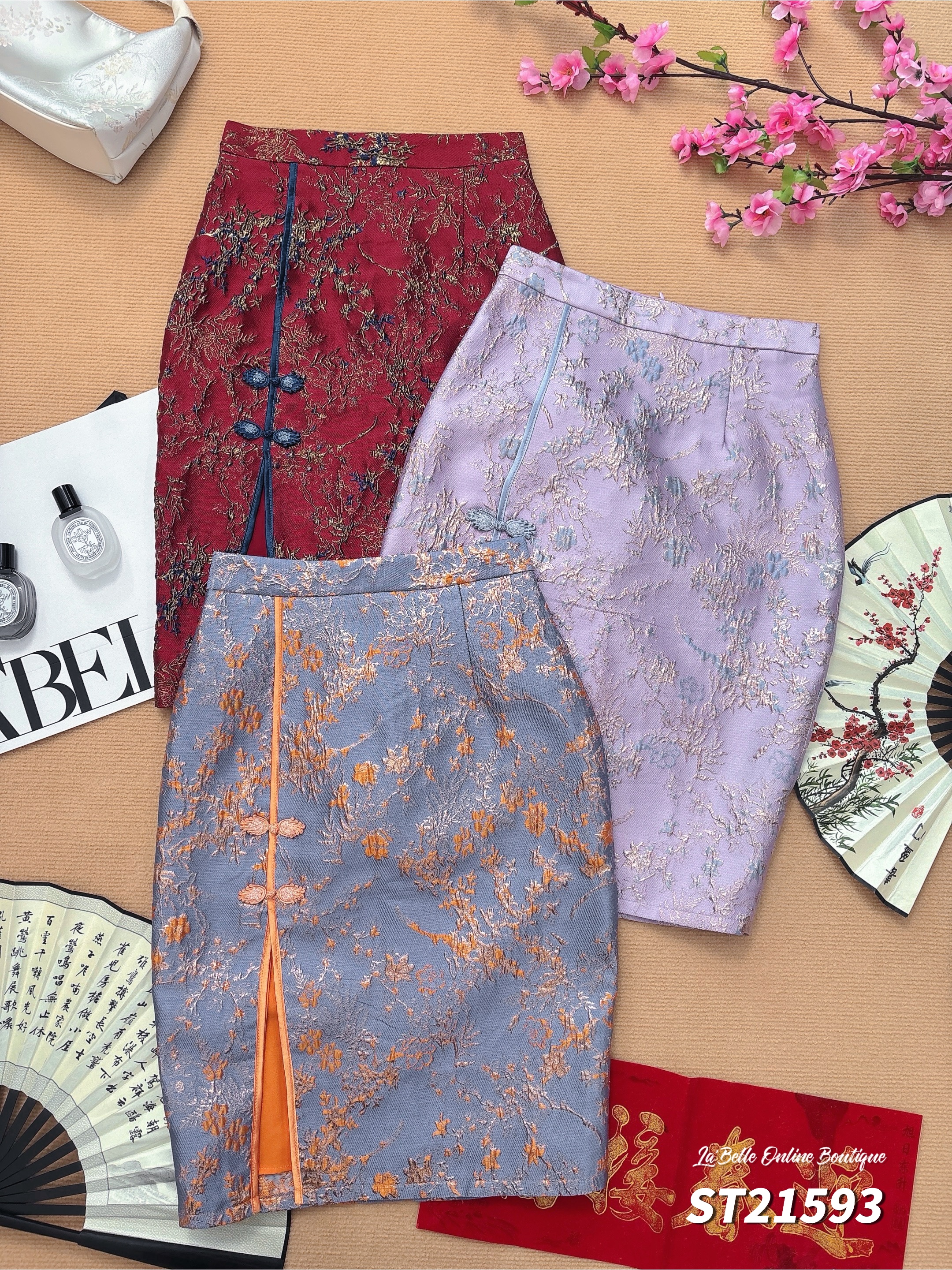 【预购PRE-ORDER】【LBP 独家新年系列】高级感刺绣包臀高腰半身裙 (ST21593)