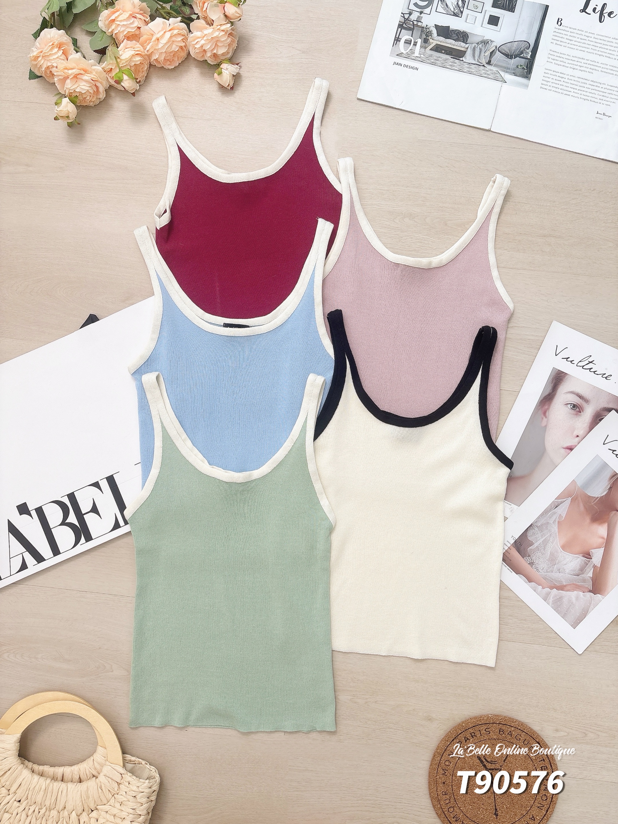 百搭撞色大U领吊带上衣 (T90576)