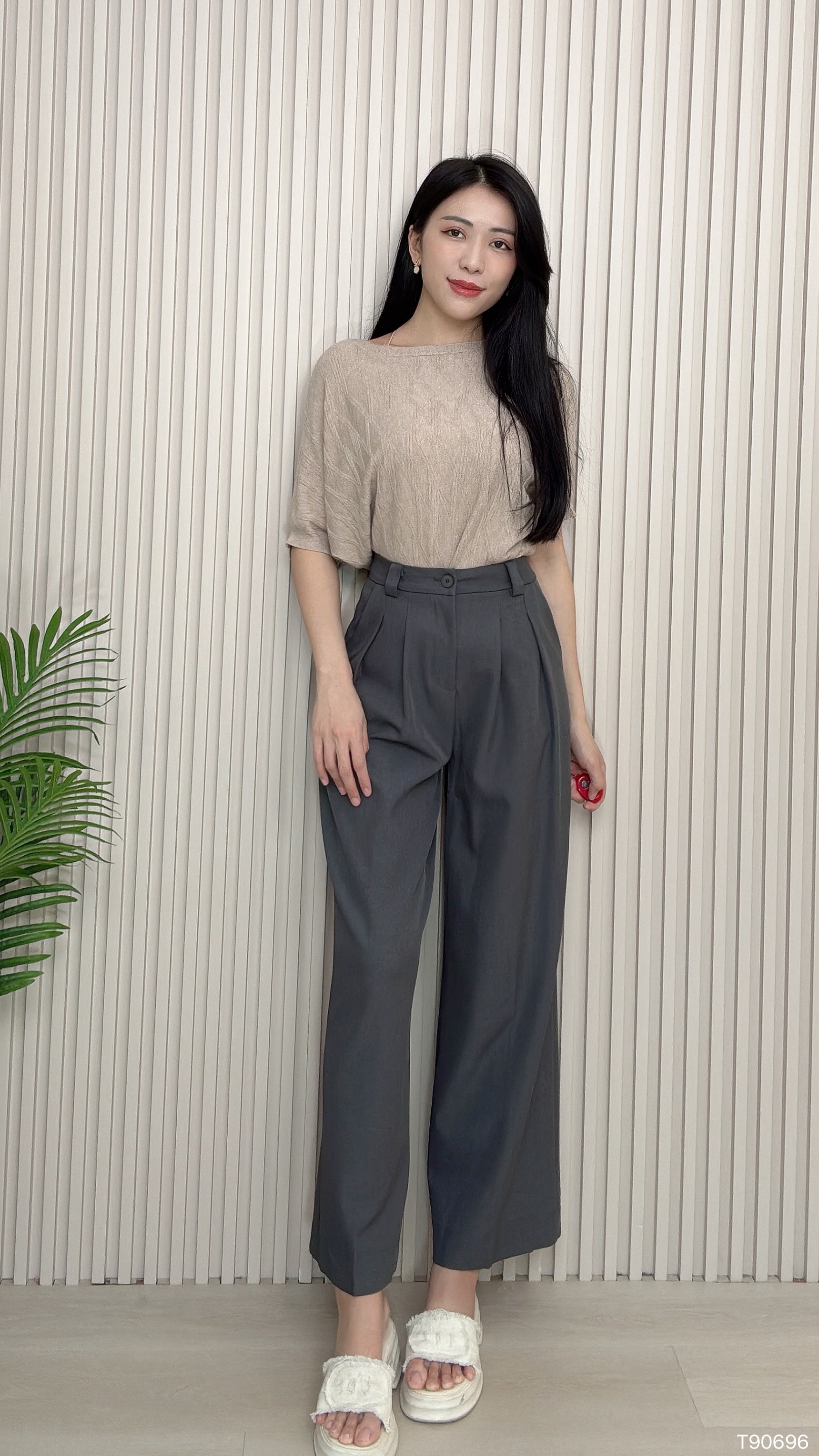 百搭慵懒风宽松落肩设计上衣 (T90696)