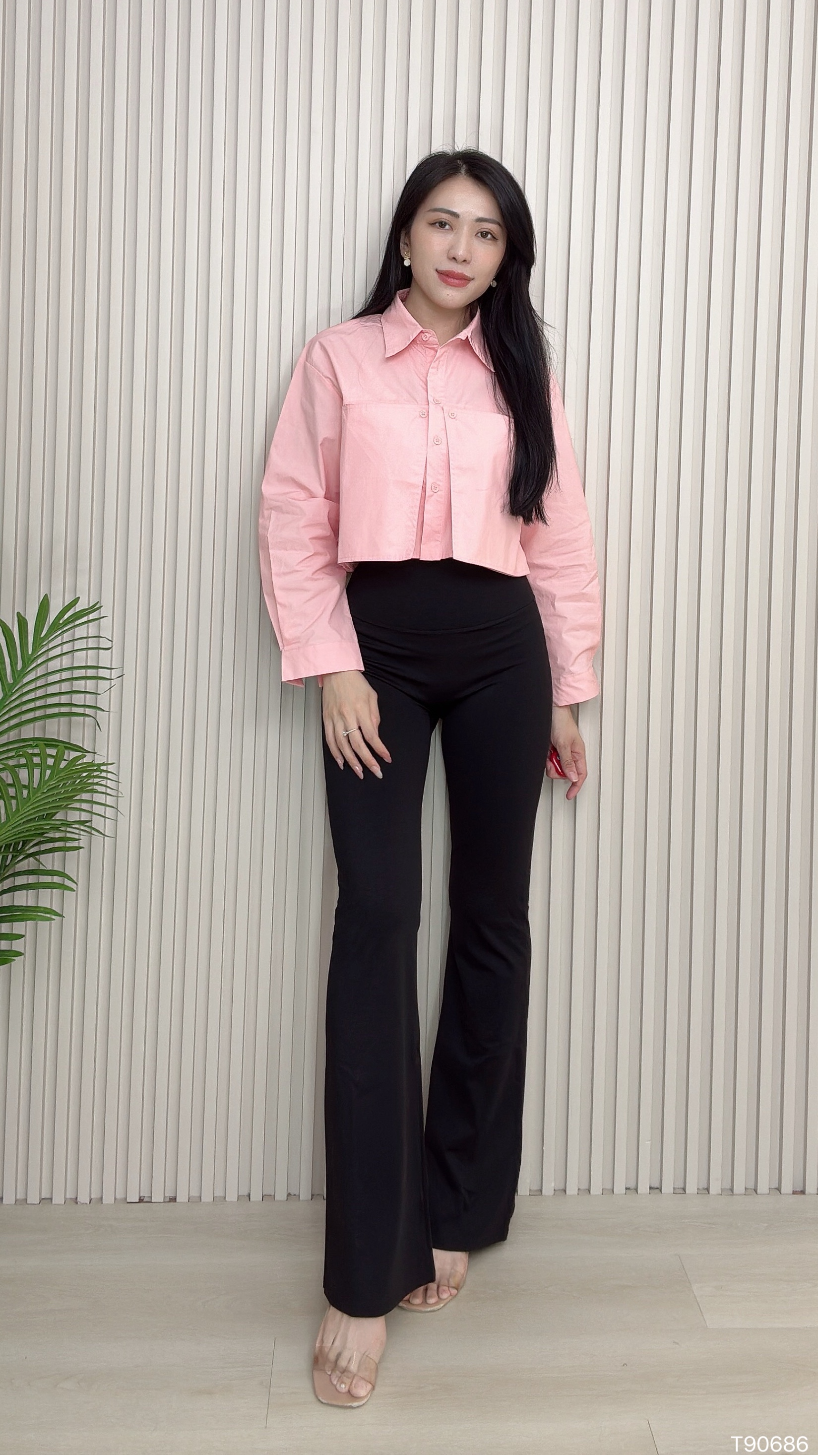 设计感翻领短款长袖衬衫 (T90686)