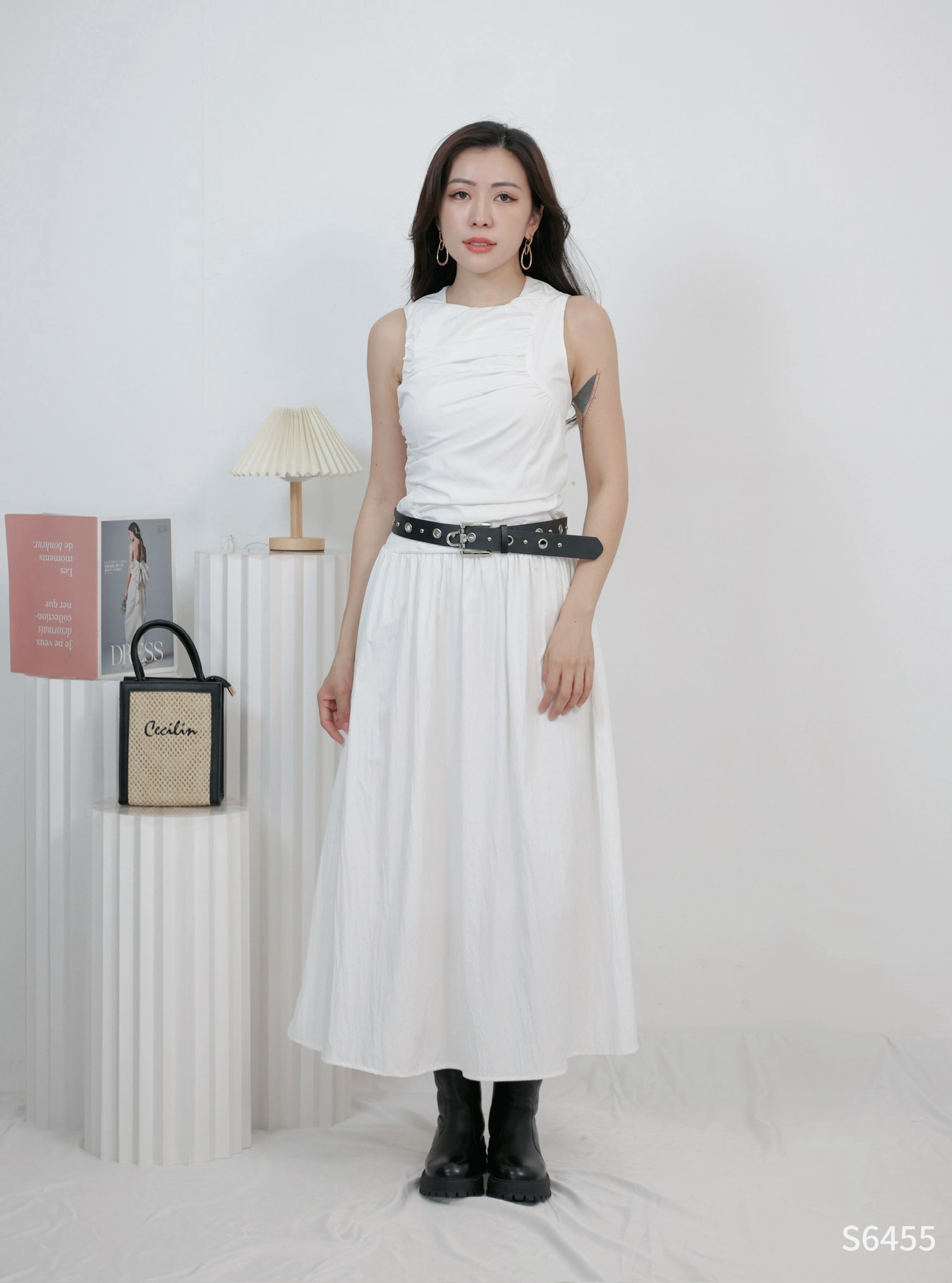 赫本风无袖圆领褶皱设计过膝连身裙 (S6455)