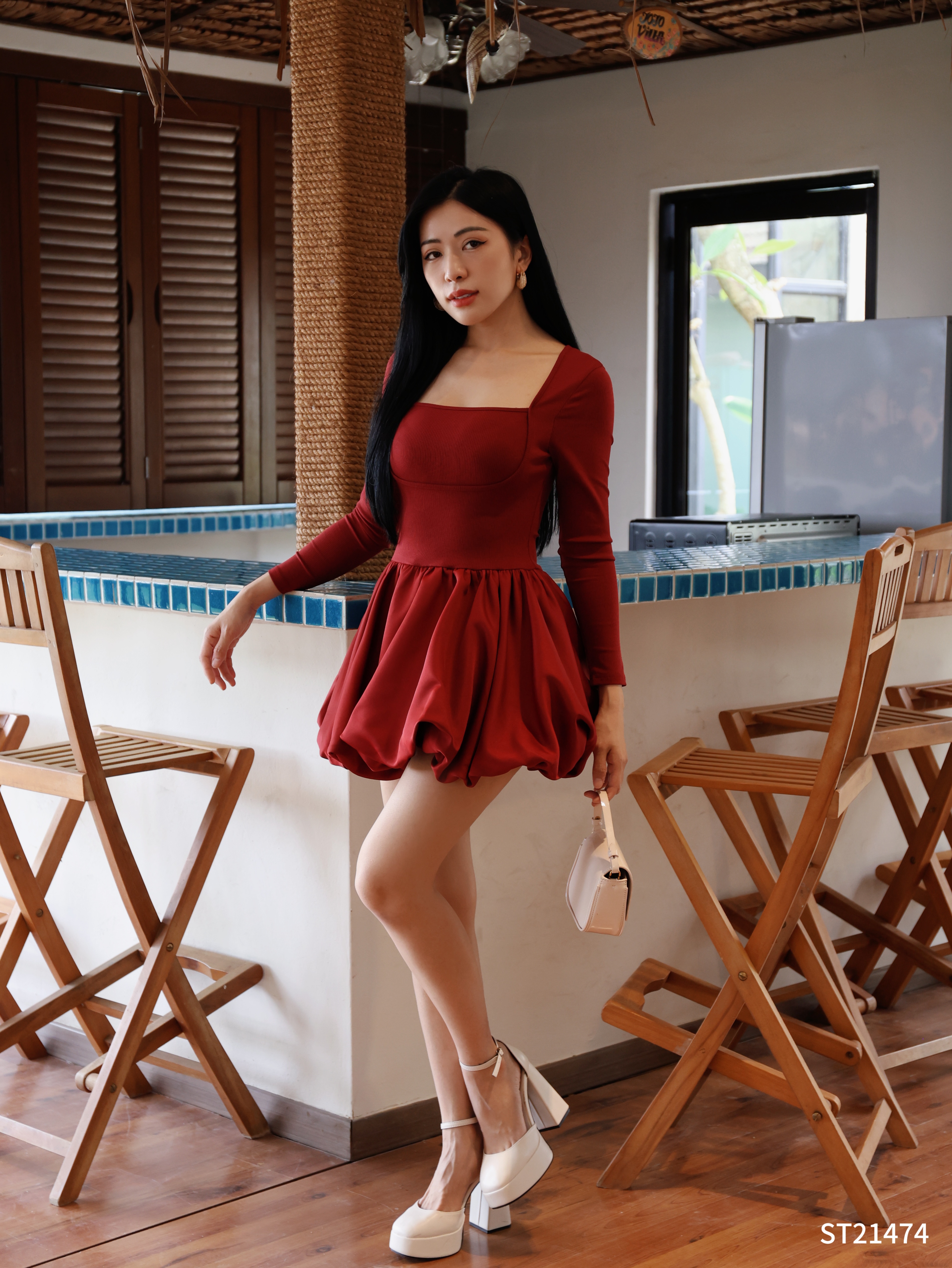 【LBP独家】绝美芭蕾风方领长袖连身裙 (ST21474)