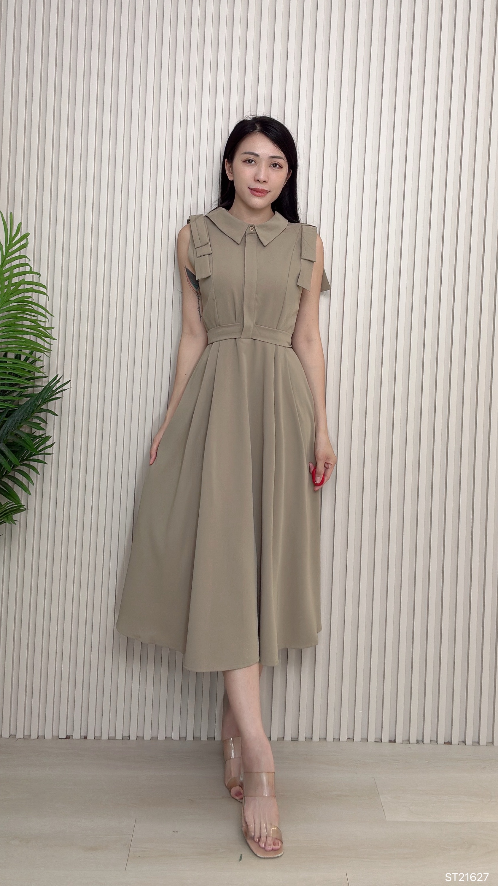 气质A字裙摆系带设计连身裙 (ST21627)