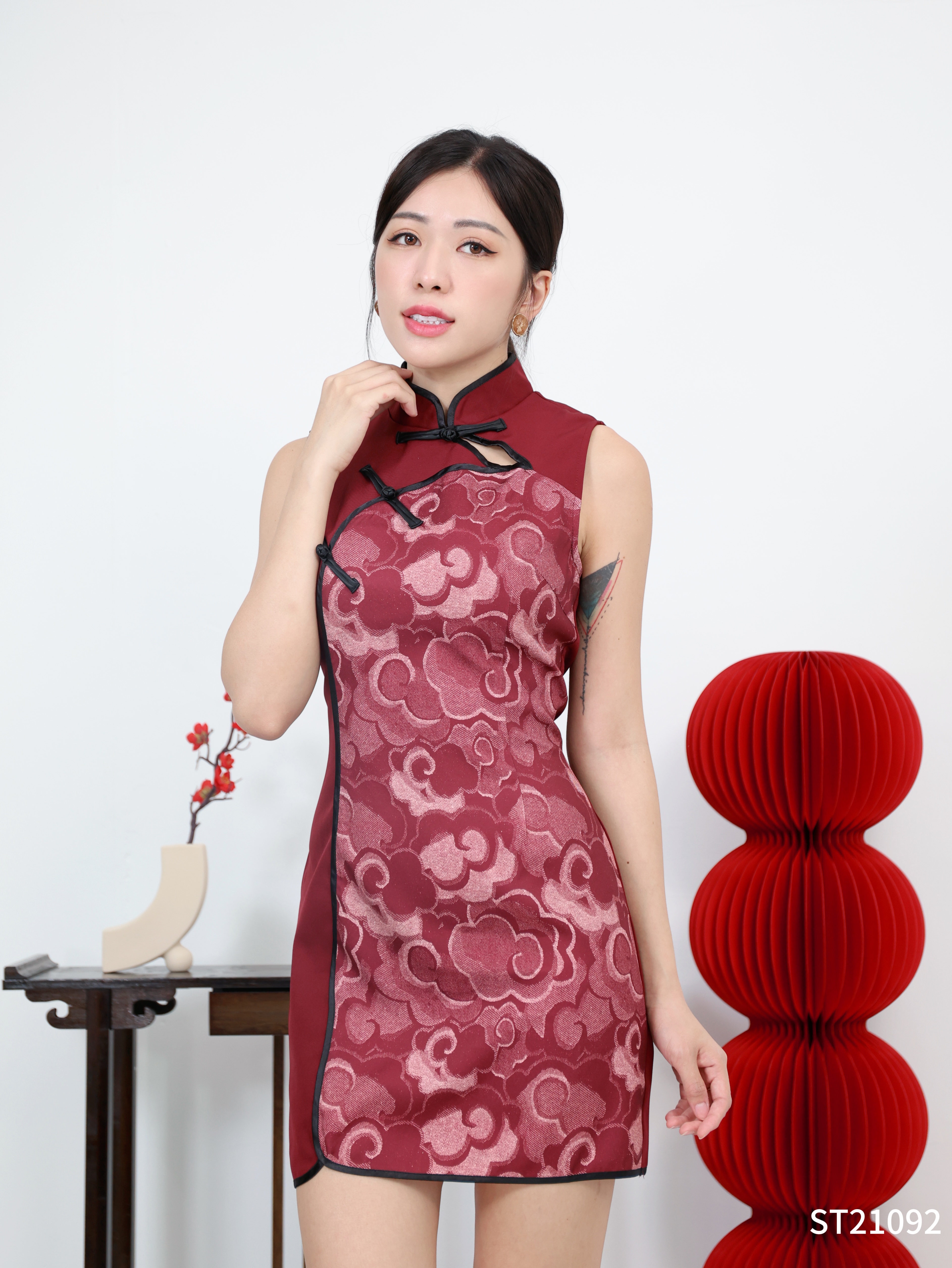 【LBP GXFC 独家新年系列 - 祥云瑞彩】复古经典款无袖立领旗袍连身裙 (ST21092)-La'Belle Fashion Boutique Sdn Bhd