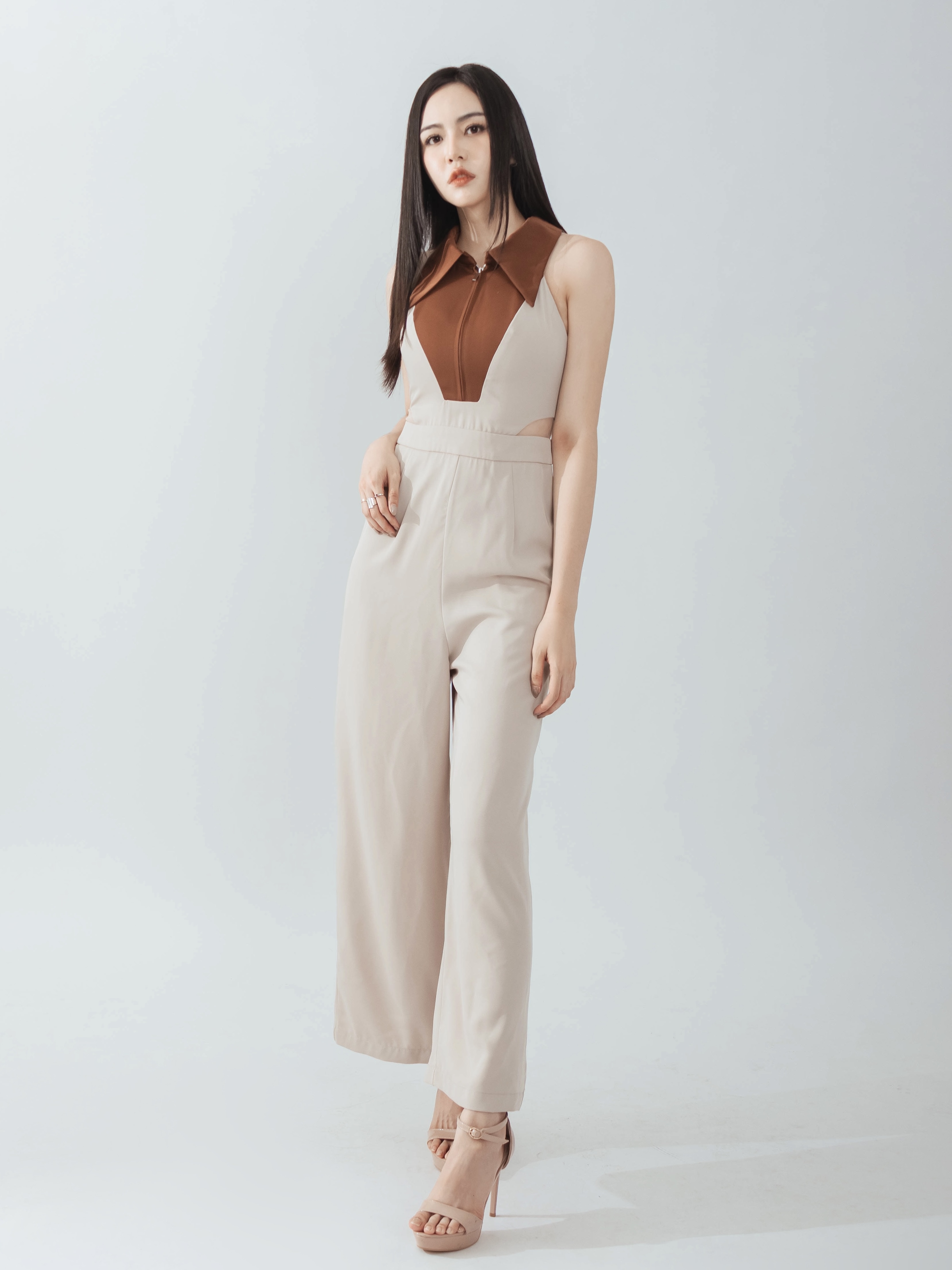 【LBP独家】时尚酷帅Cut-In撞色设计连体长裤 (ST21472)