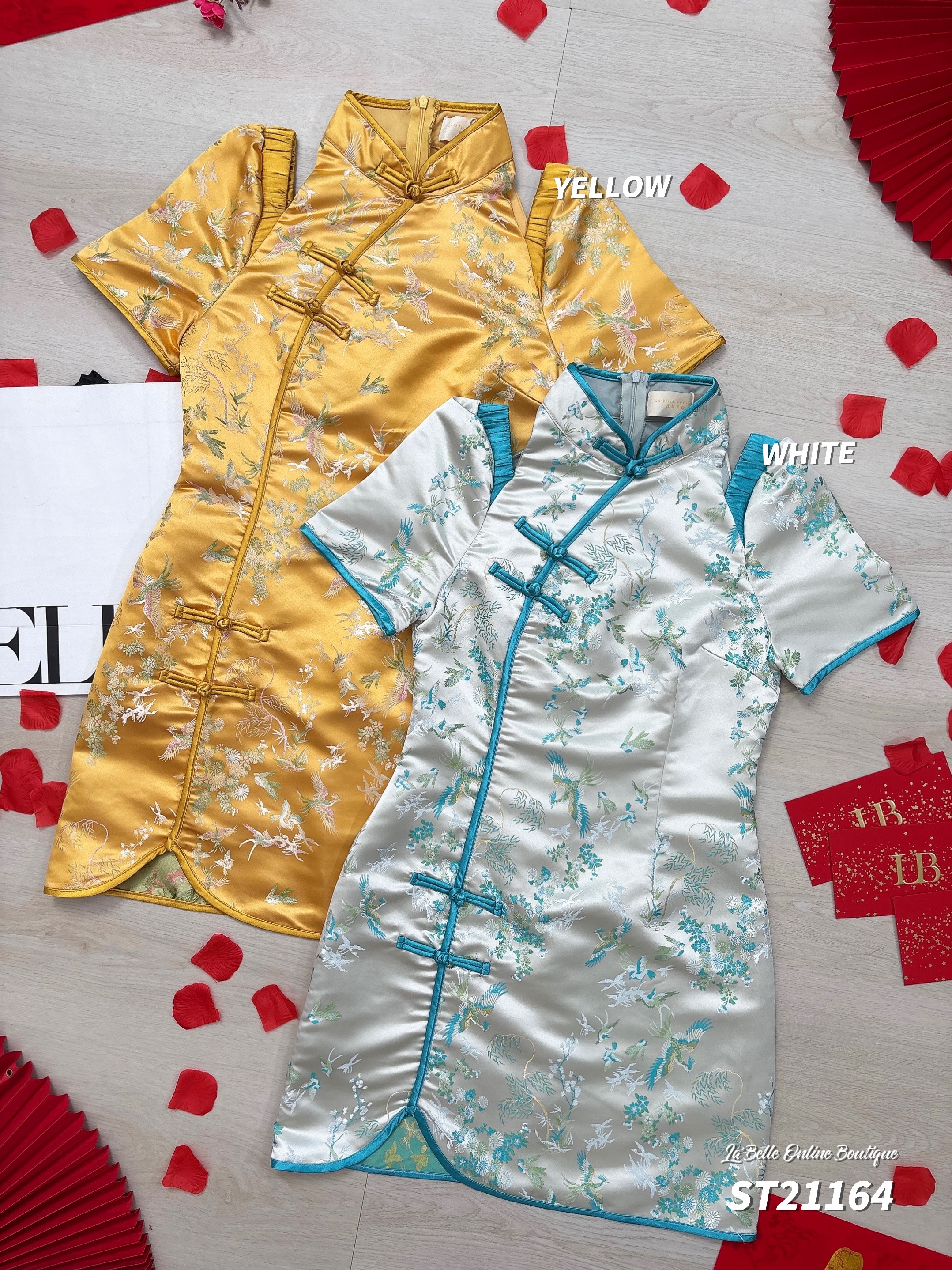 【LBP GXFC 独家新年系列-盛世年华】改良版花鸟图刺绣盘扣设计旗袍 (ST21164)-La'Belle Fashion Boutique Sdn Bhd