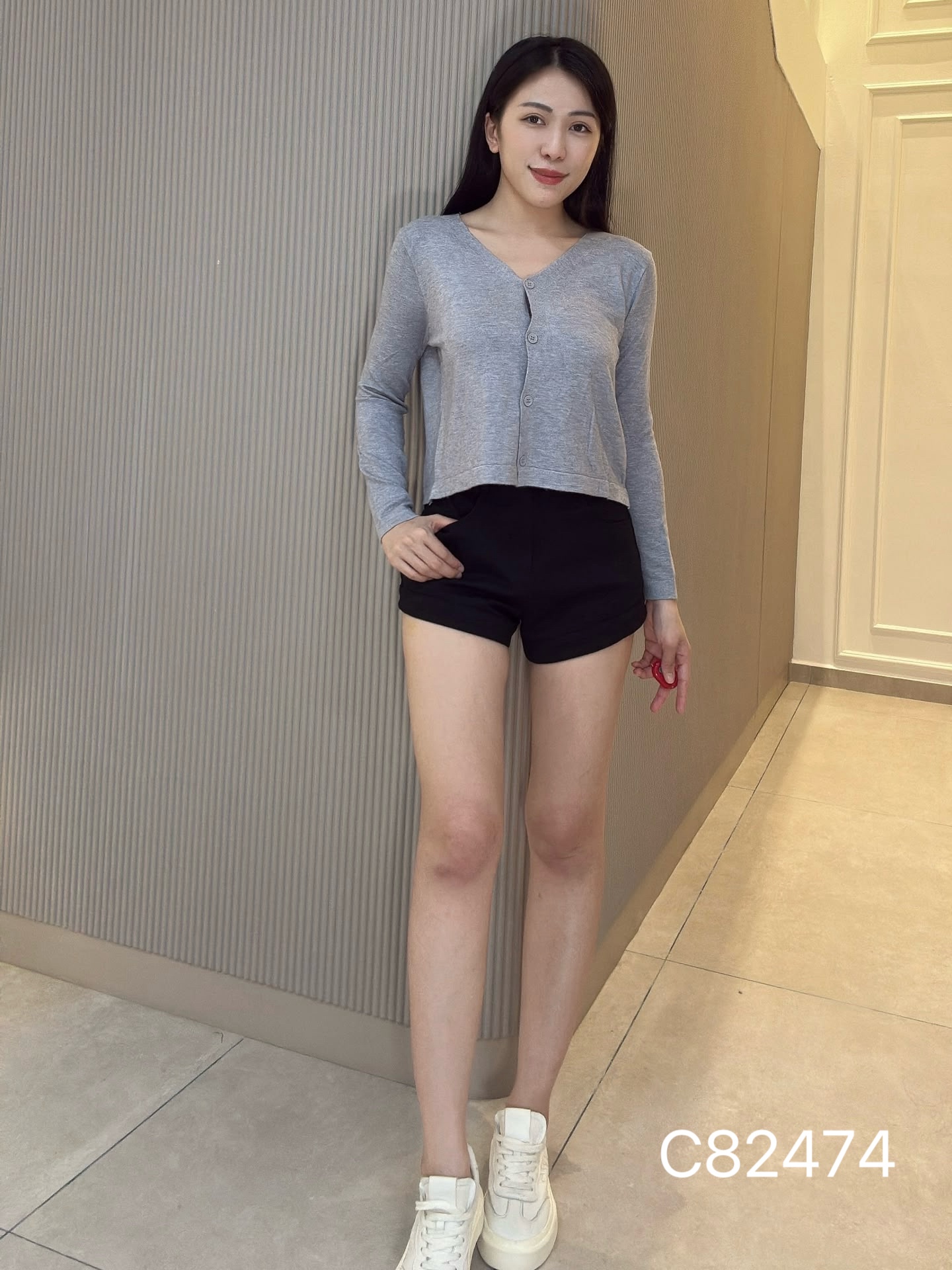 韩系休闲V领长袖针织开衫外套 (C82474)