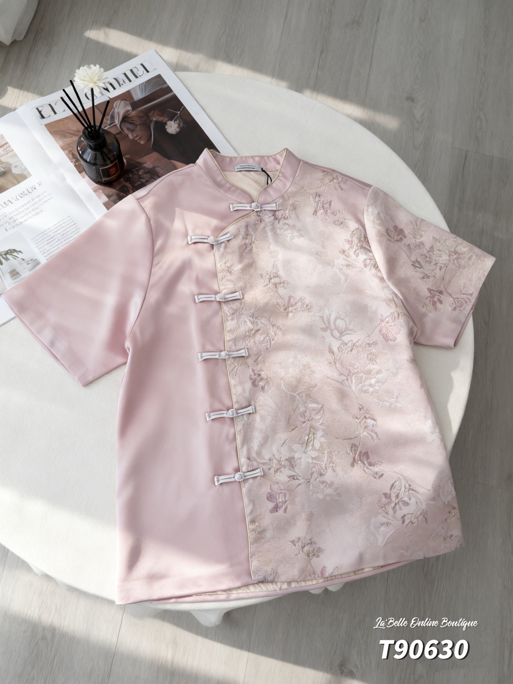 【LBP独家新年系列-男款】独特拼接设计立领唐装上衣 (T90630)