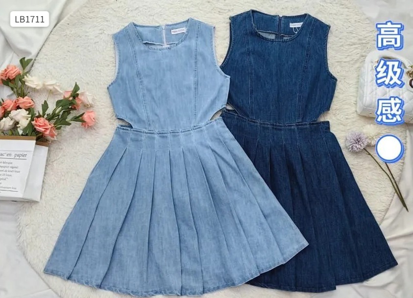 设计感百褶镂空无袖连身裙 (LB1711) 特价