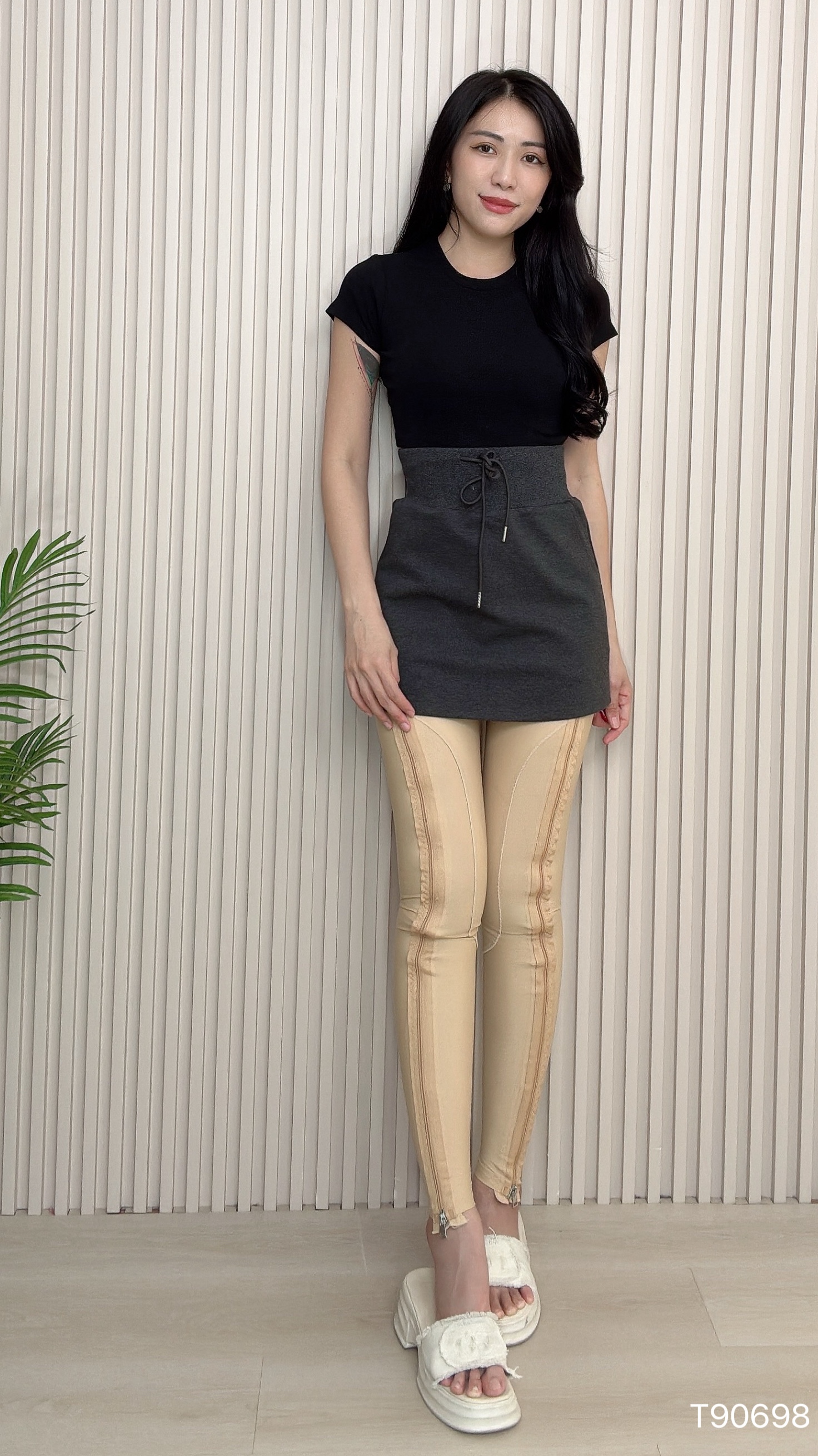 基本款纯色露脐短款上衣 (T90698)