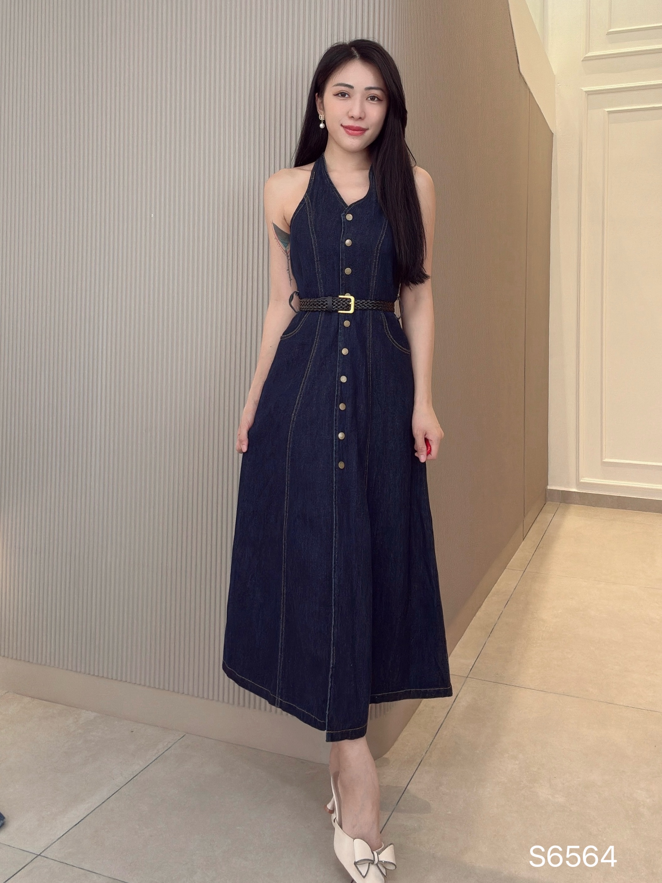 【预购PRE-ORDER】港风复古V领排扣设计挂脖连身裙  (S6564)