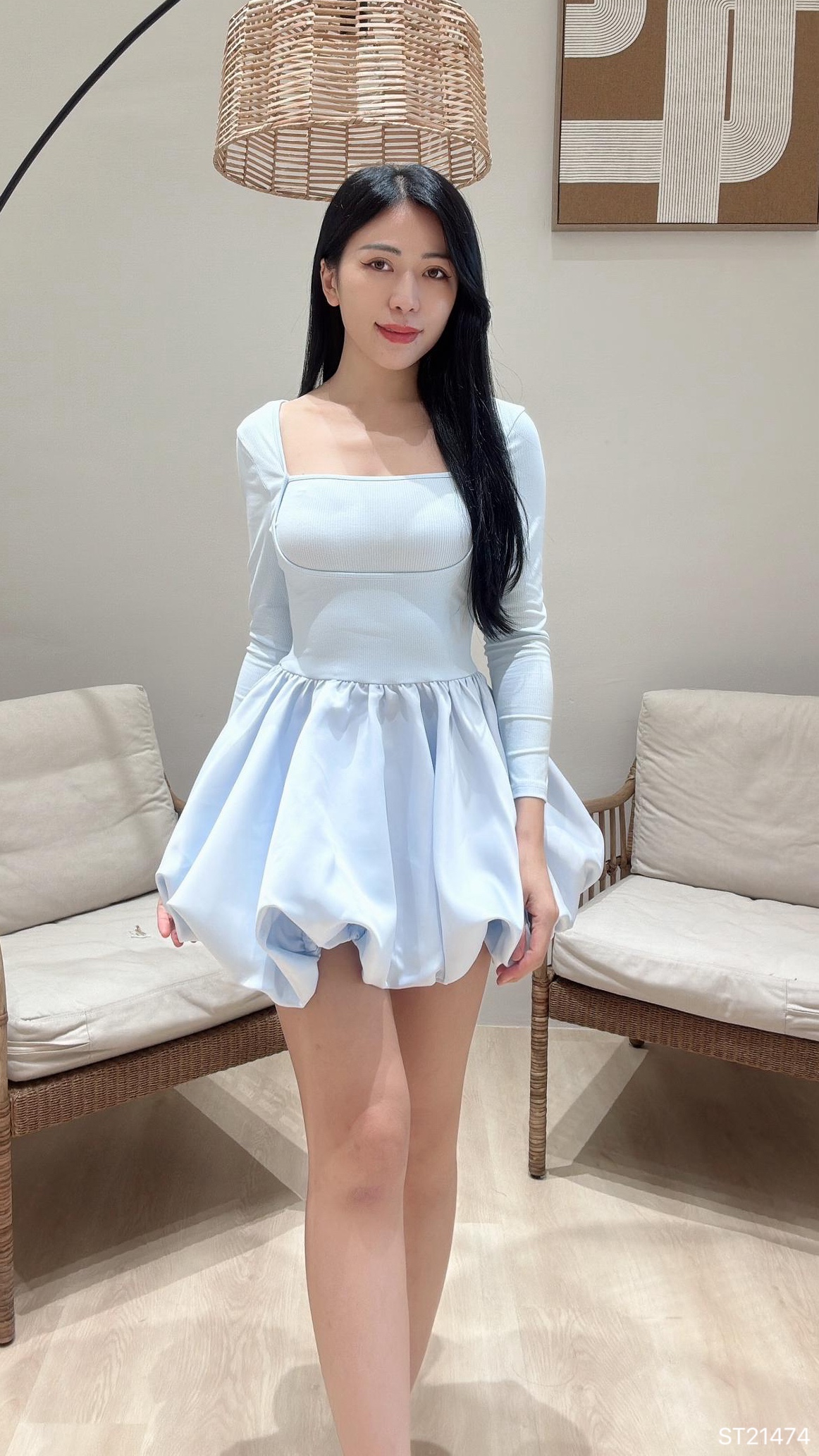 【LBP独家】绝美芭蕾风方领长袖连身裙 (ST21474)