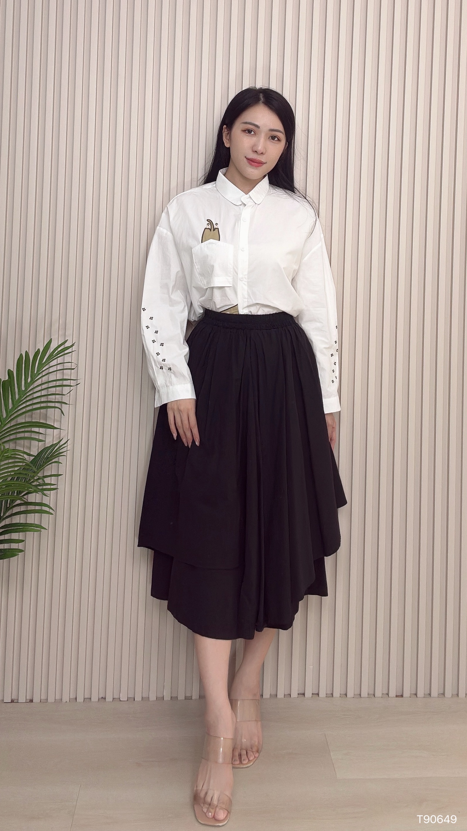 设计感翻领刺绣设计长袖上衣 (T90649)