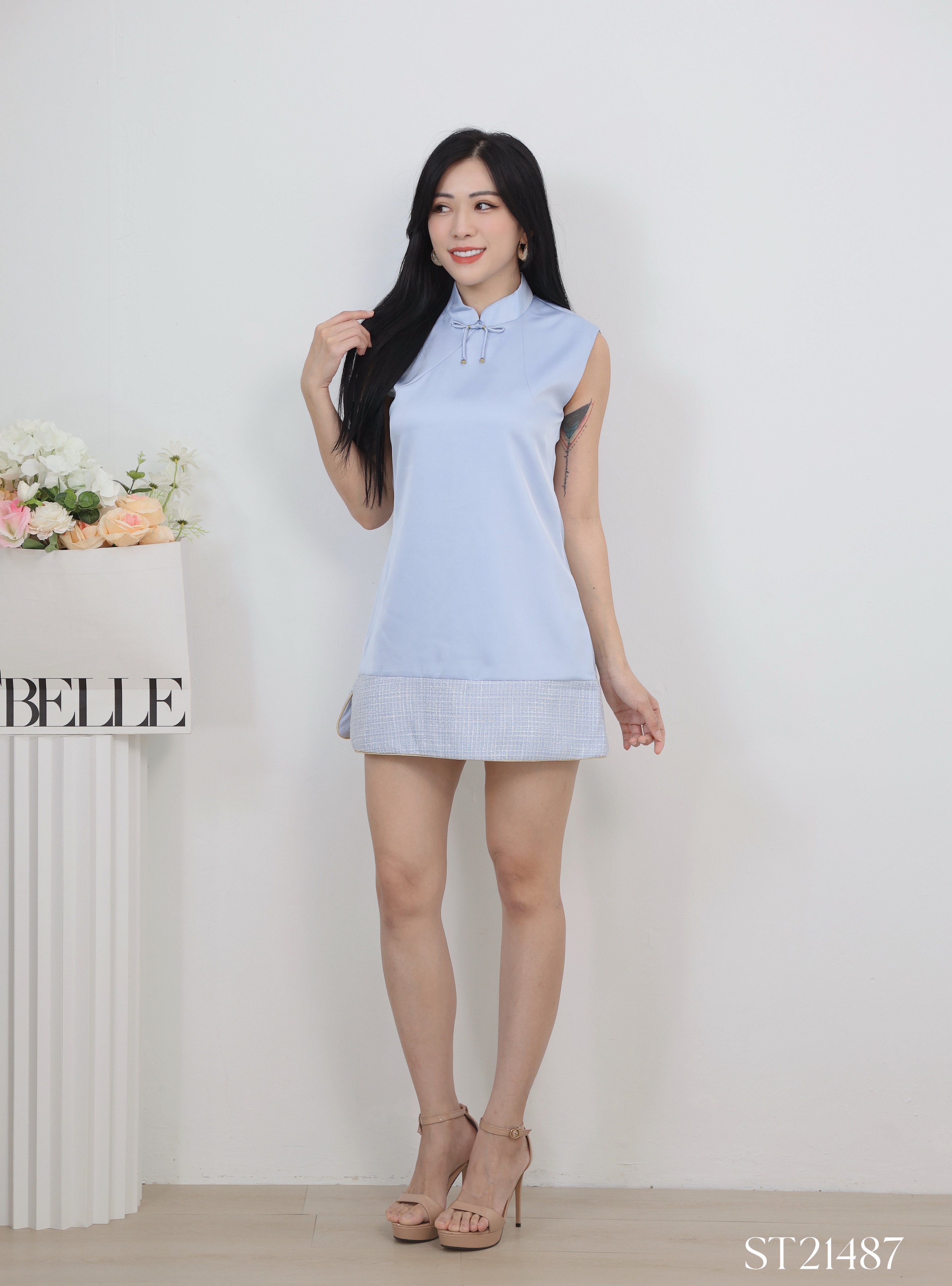 【LBP 独家新年系列】优雅新中式拼接设计无袖立领旗袍 (ST21487)