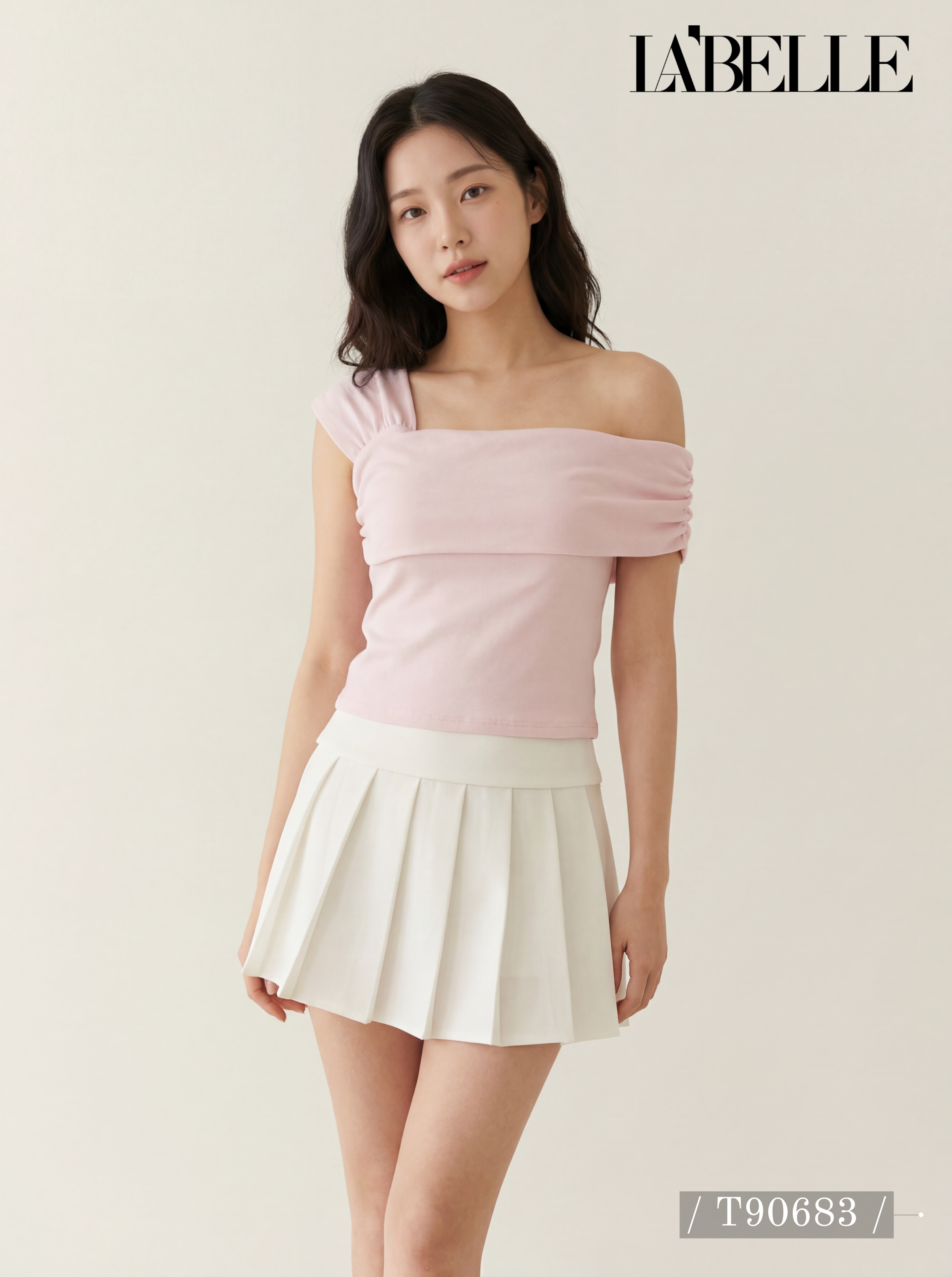 百搭纯色斜肩露锁骨设计上衣 (T90683)