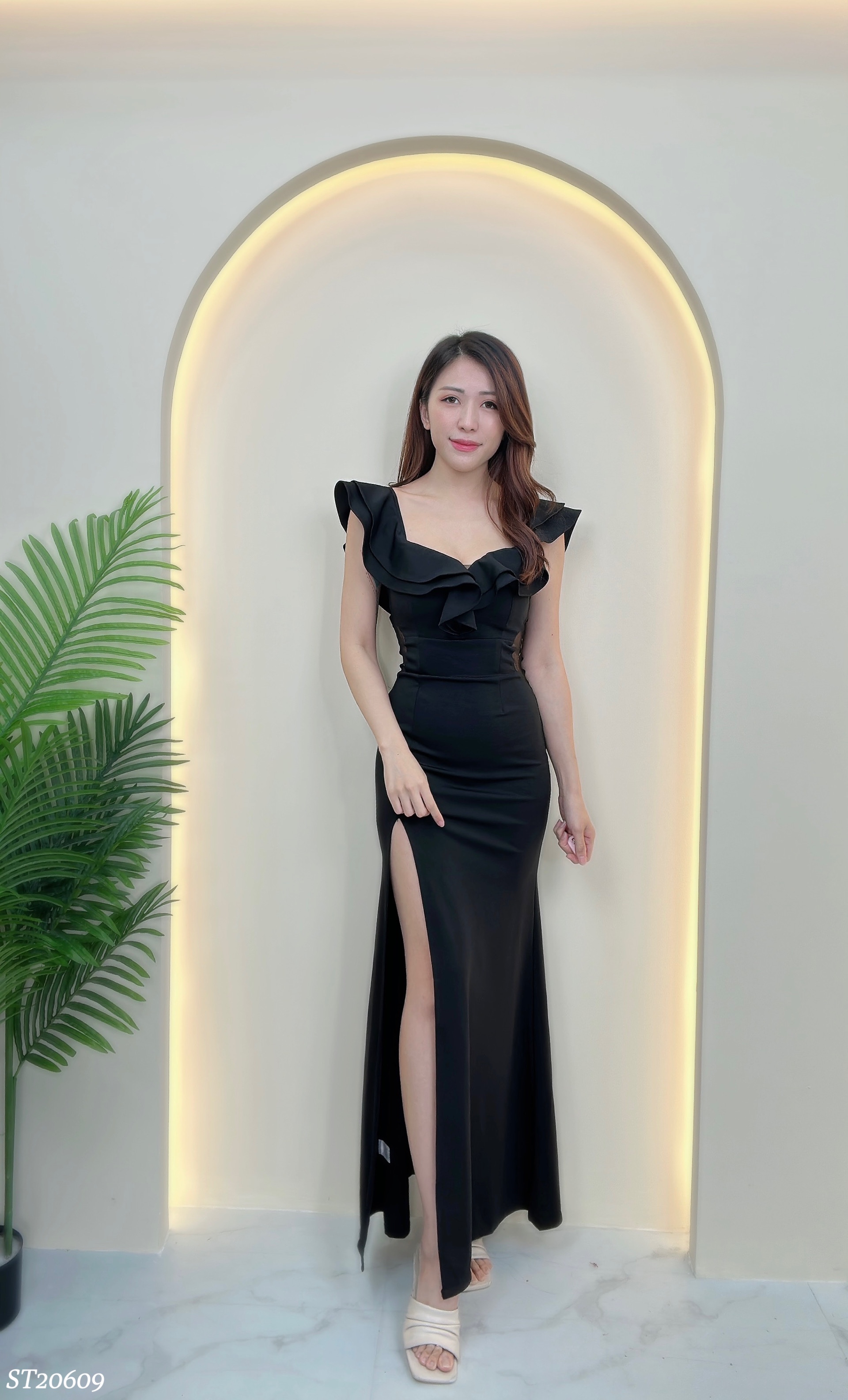 高贵荷叶边镂空网纱设计DinnerDress（ST20609）