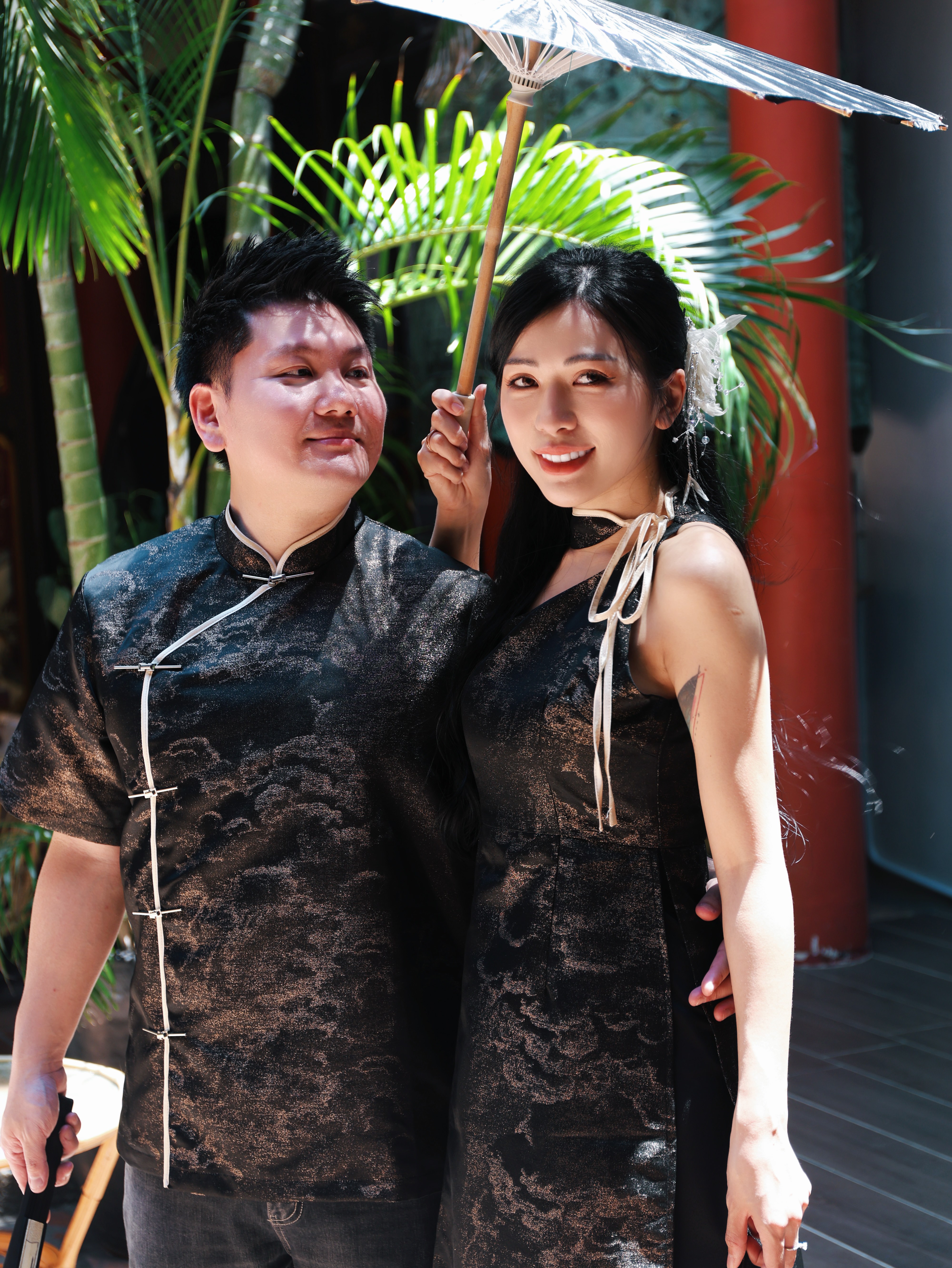 【LBP 独家新年系列】改良版金属盘扣设计星空唐装上衣 (T90616)