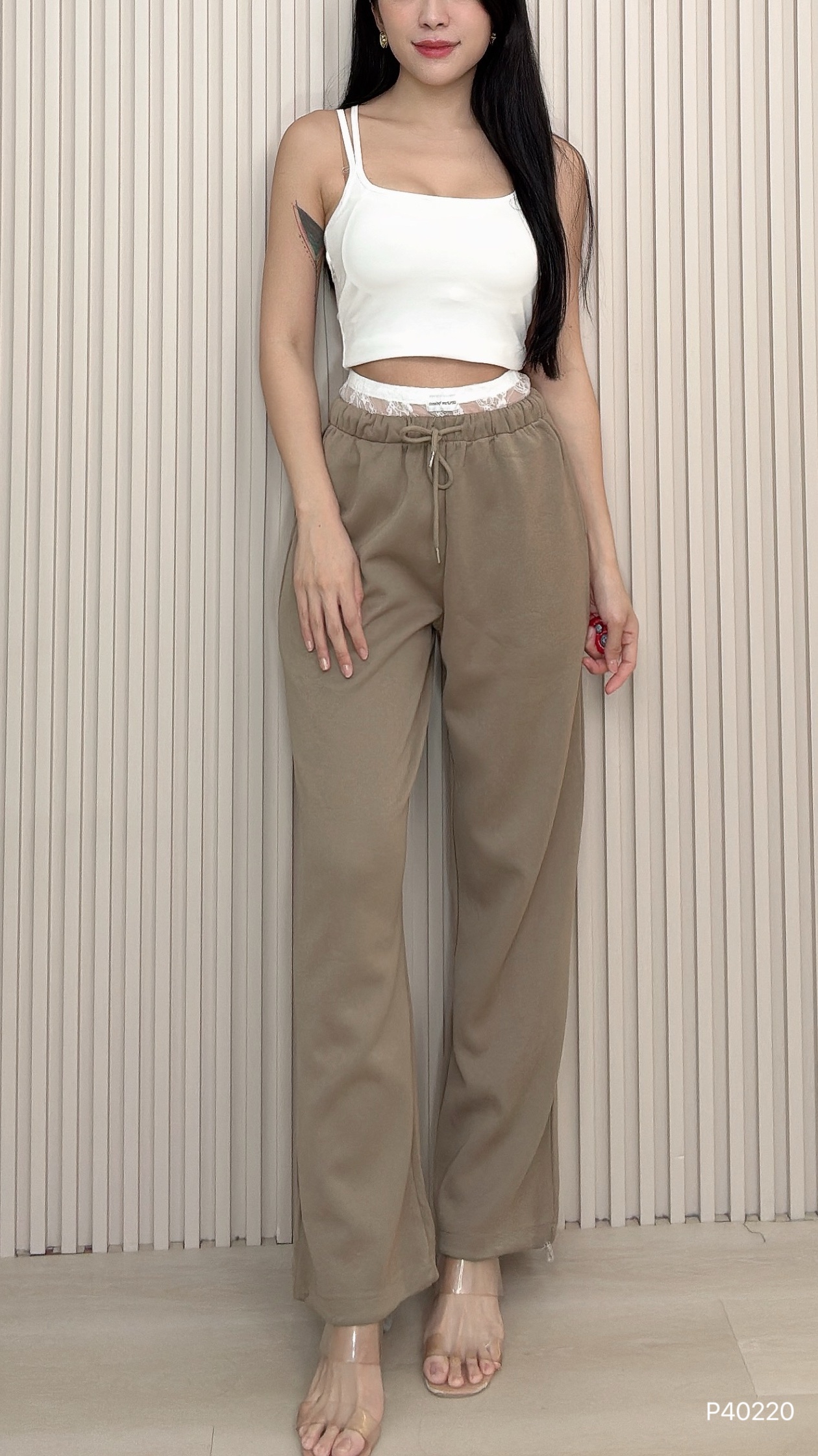 时尚蕾丝拼接抽绳设计高腰长裤 (P40220)