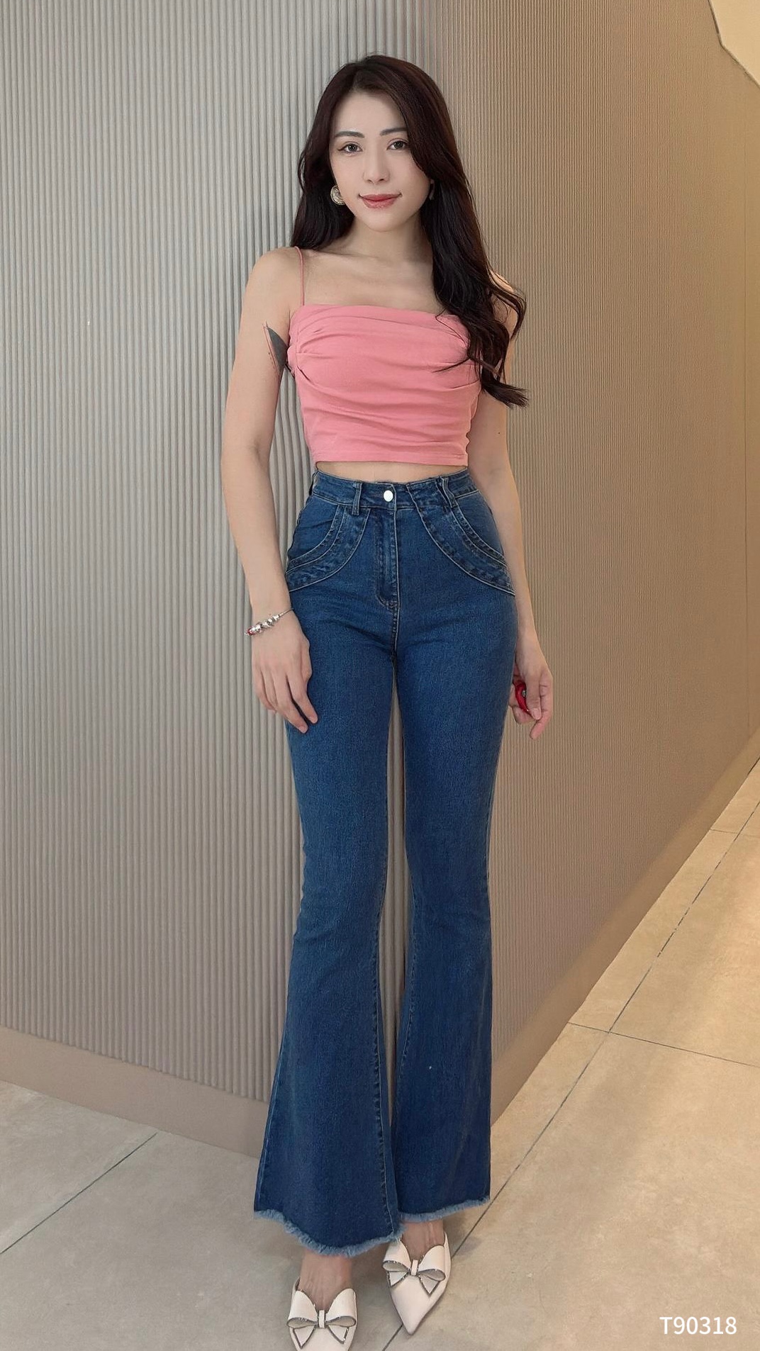 百搭褶皱设计短版细带上衣 (T90318)