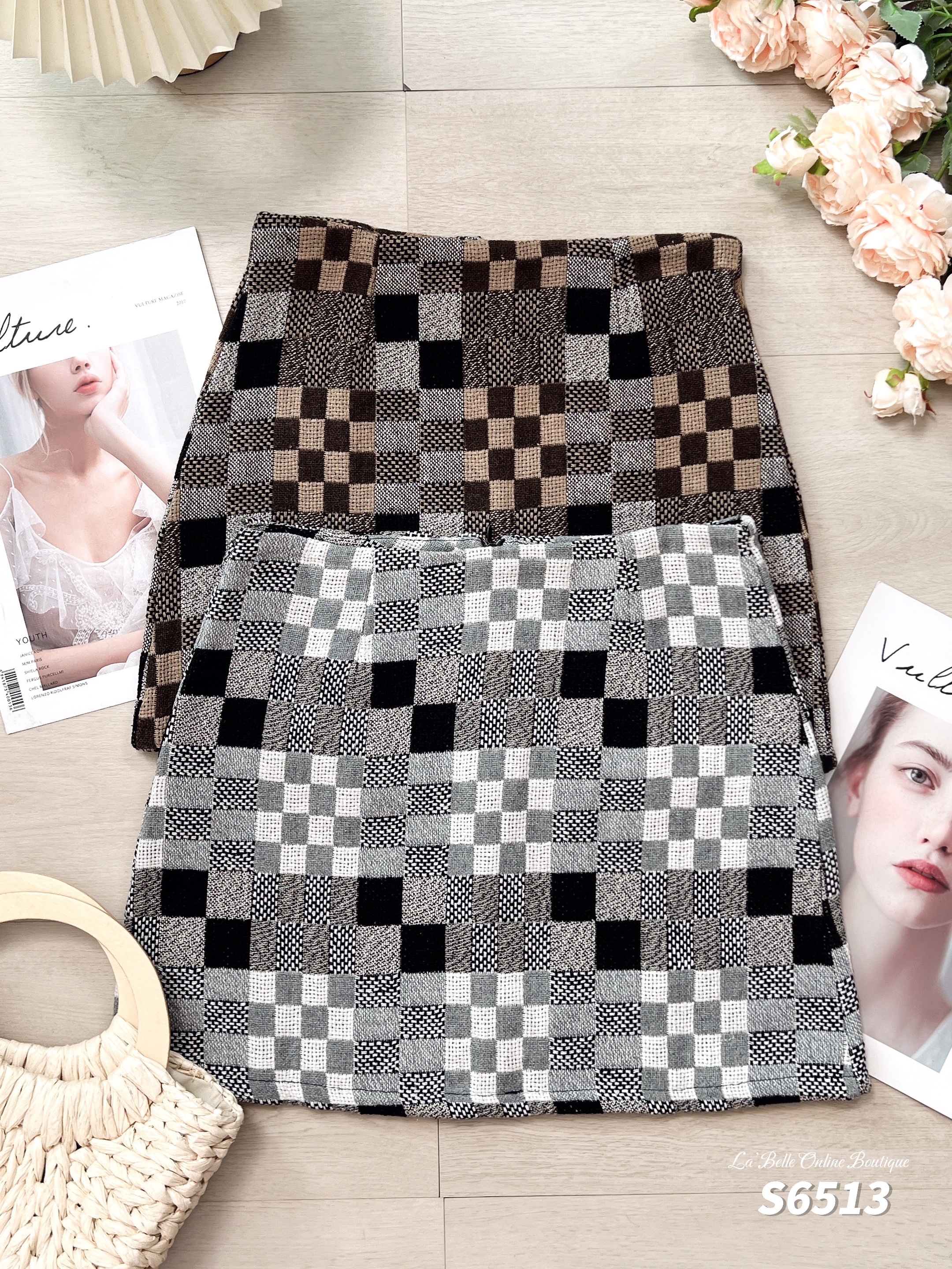 韩系棋盘格包臀设计高腰短裙 (S6513)
