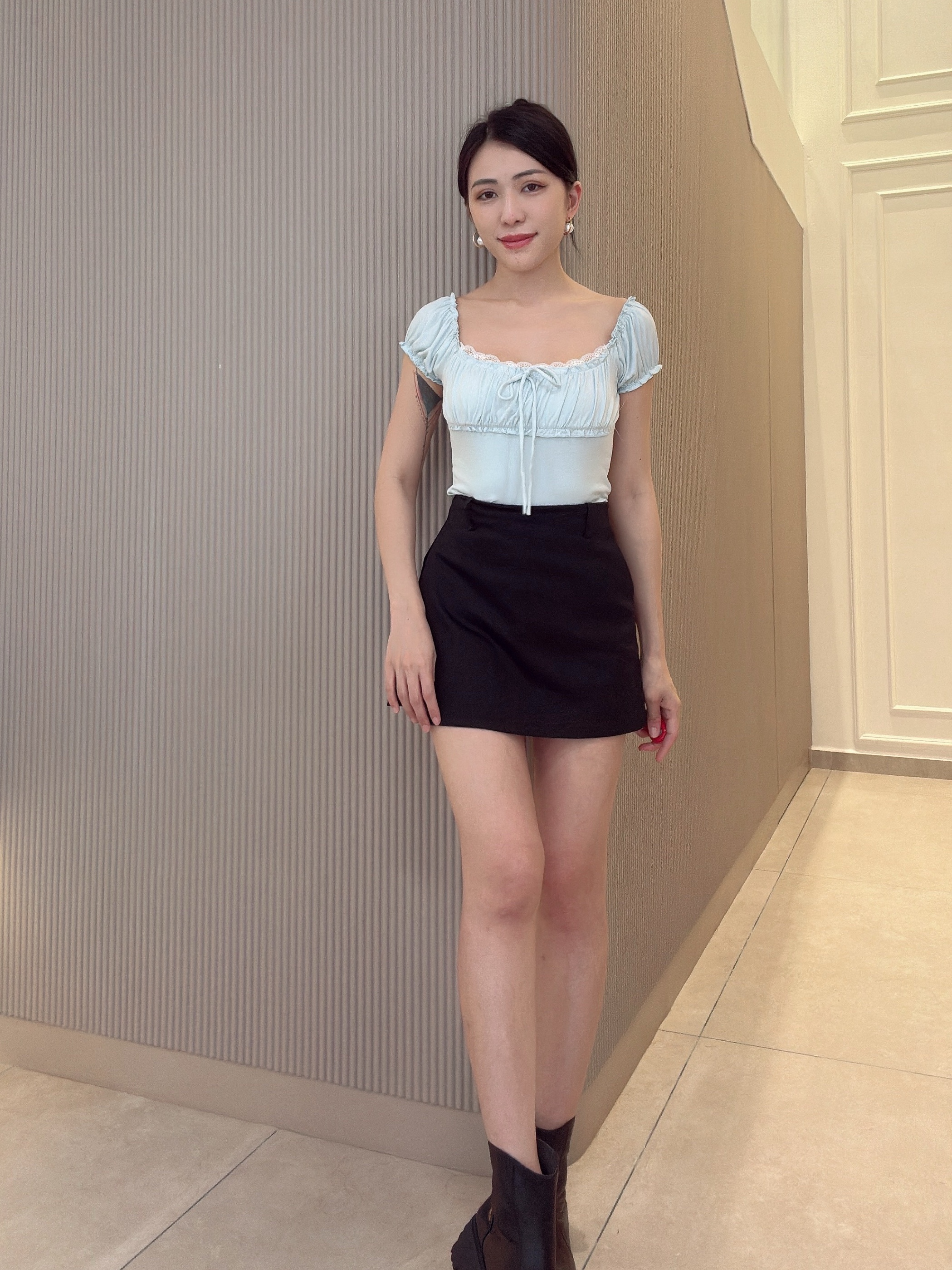法式少女感蕾丝花边泡泡袖设计上衣 (T90738)