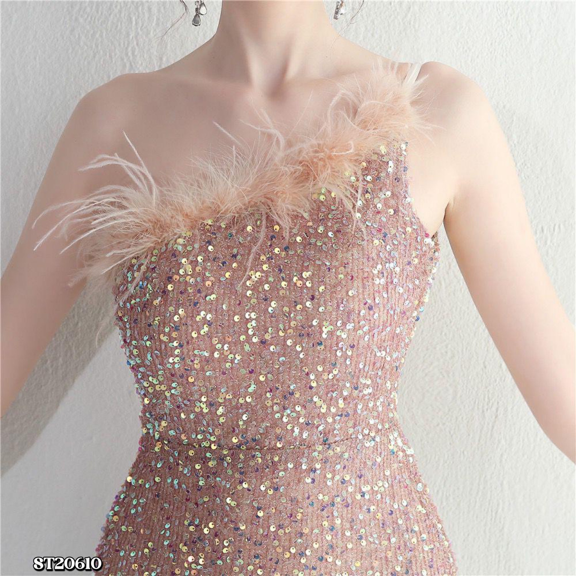 高级毛毛边闪亮开叉设计DinnerDress（ST20610）