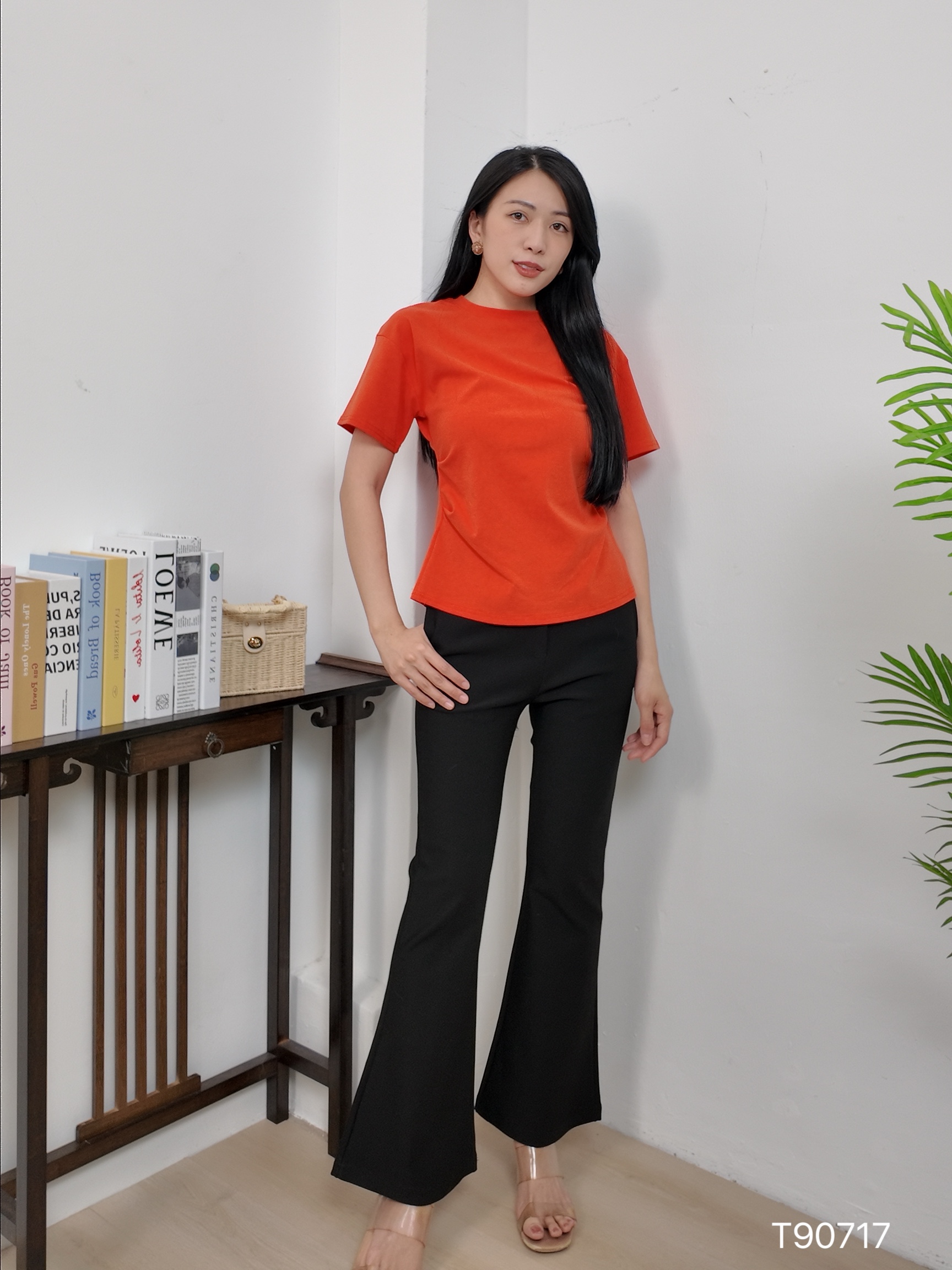 设计感褶皱后背开叉设计上衣 (T90717)