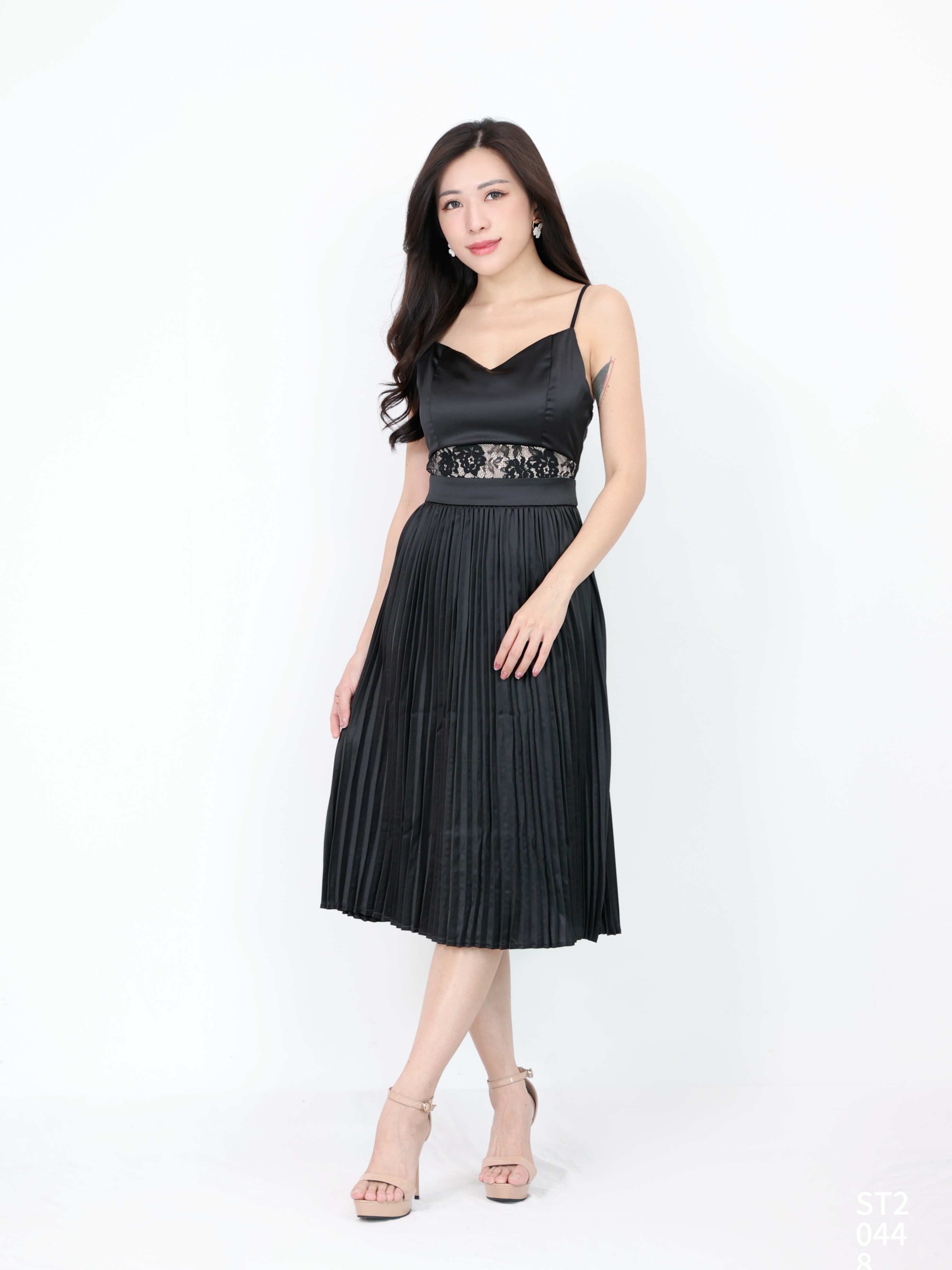 色丁拼接蕾丝吊带连身裙 (ST20448) 