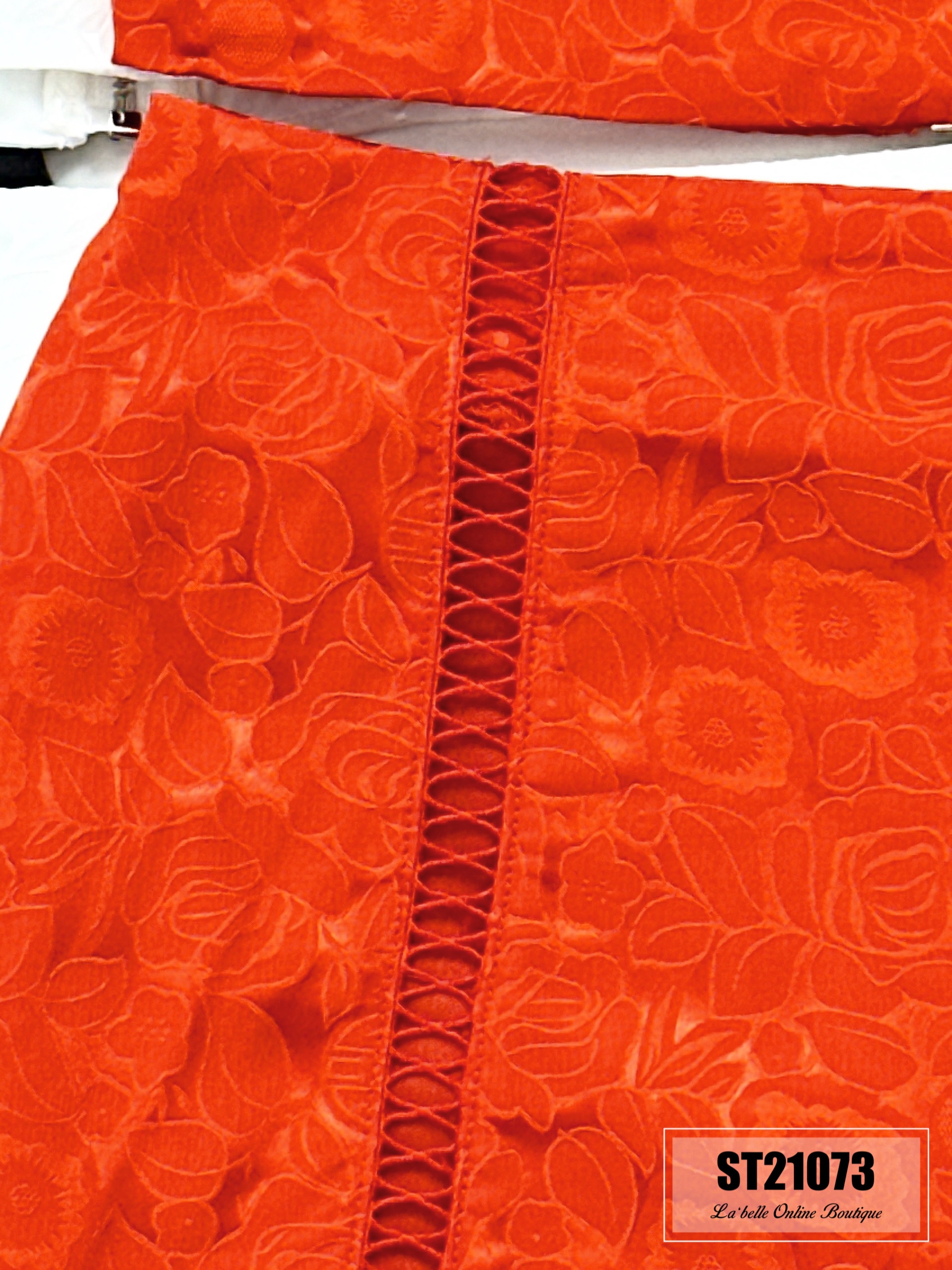 【LBP GXFC 独家新年系列】高级感改良版旗袍两件套 (ST21073)-La'Belle Fashion Boutique Sdn Bhd