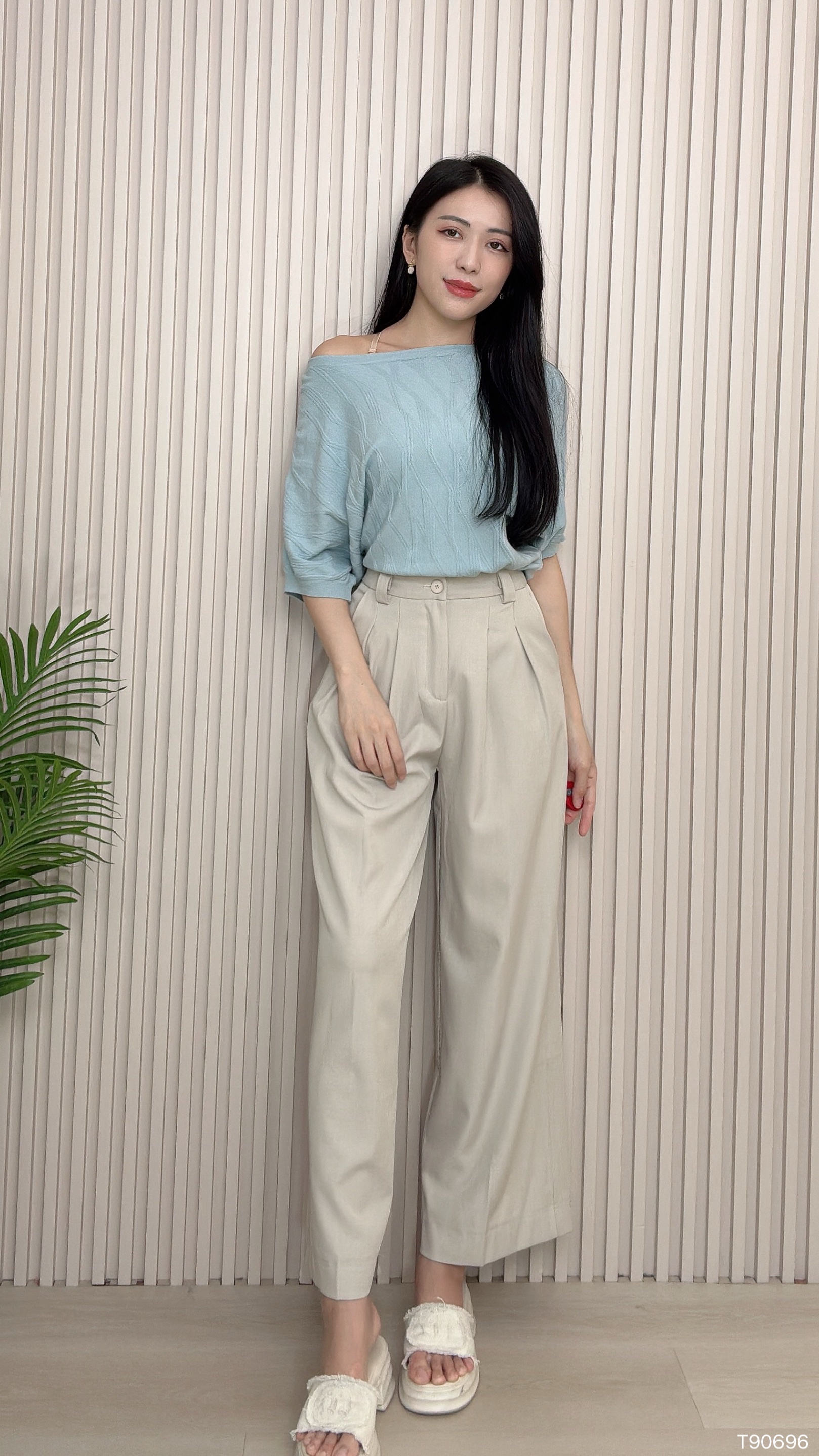 百搭慵懒风宽松落肩设计上衣 (T90696)