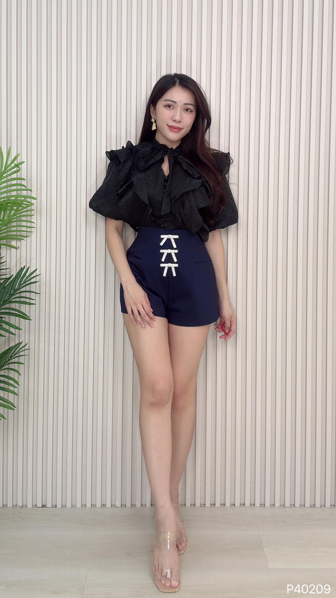 百搭蝴蝶结设计阔腿短裤 (P40209)