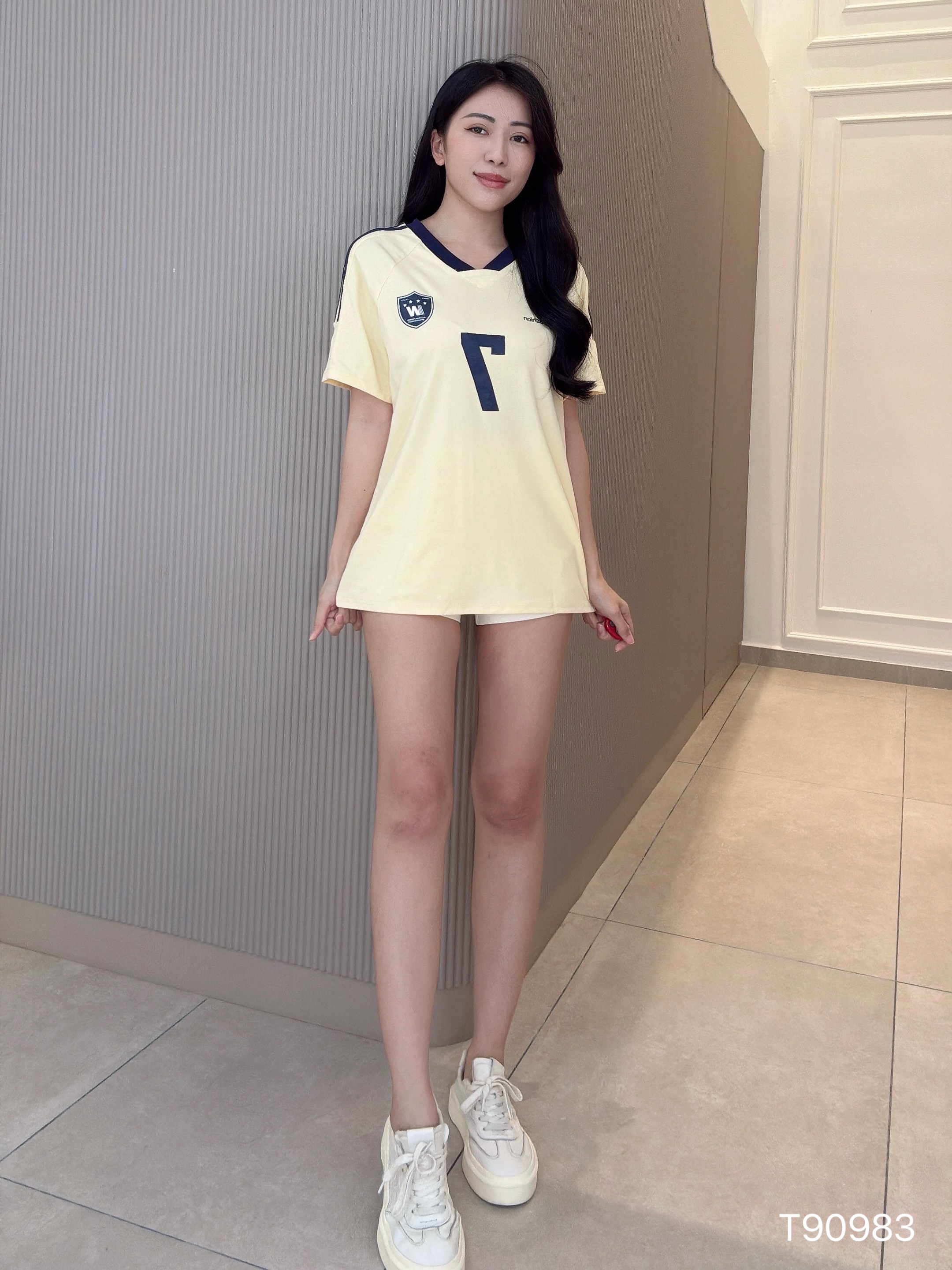 【预购PRE-ORDER -12月左右到货】美式撞色V领字母印花宽松运动上衣 (T90983)
