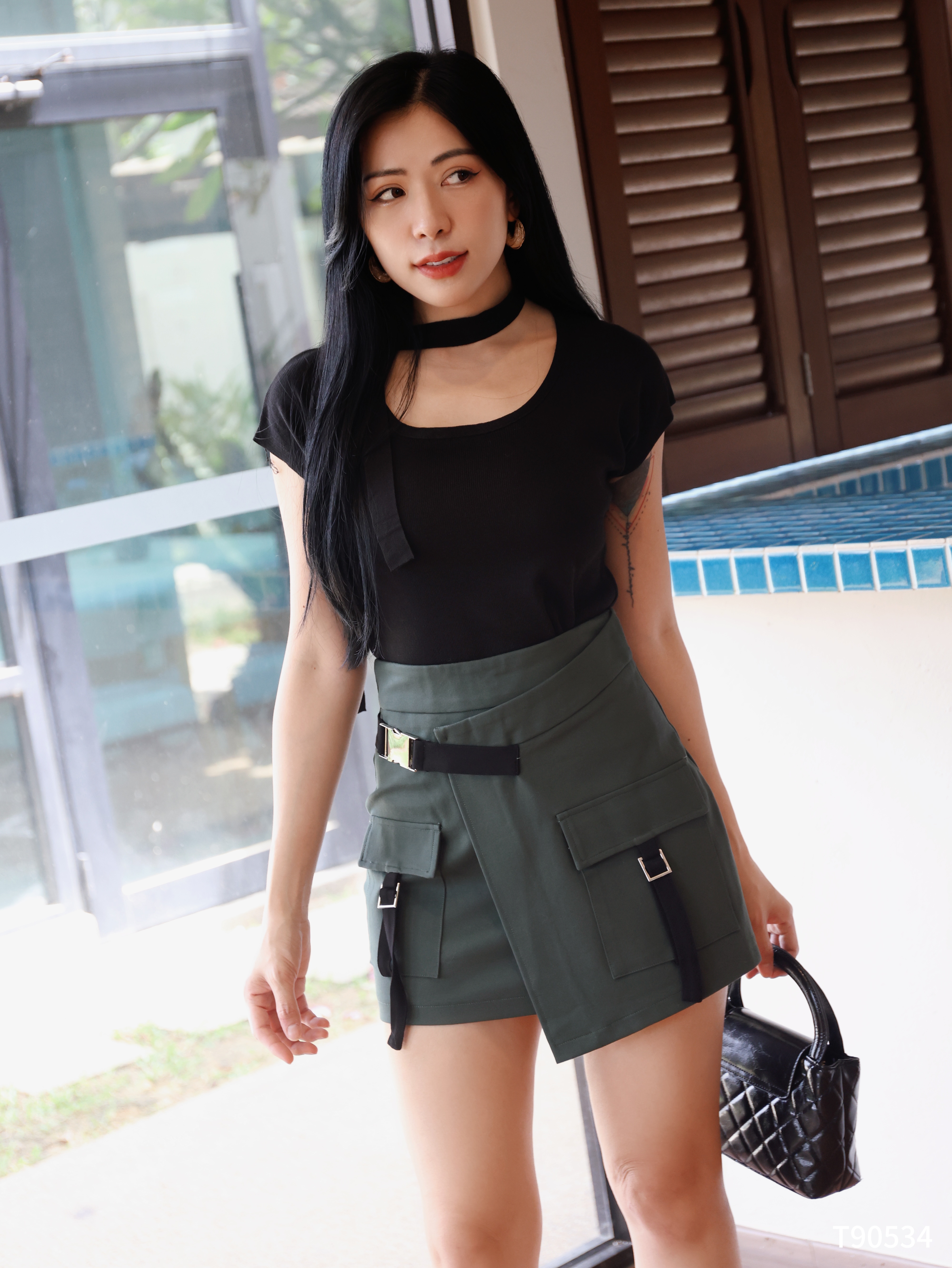 简约百搭半袖方领上衣 (T90534)