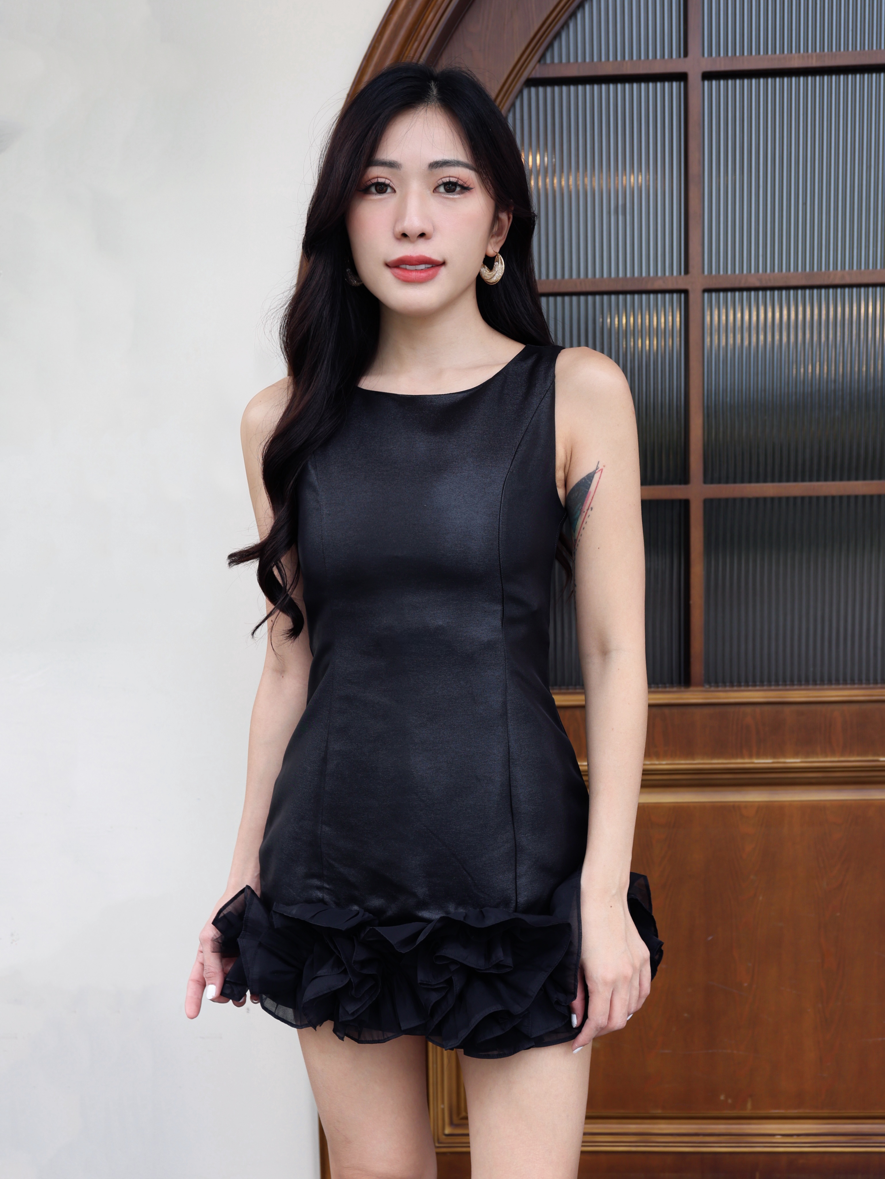 【LBP独家】简约名媛风无袖修身连身裙 (ST21438)