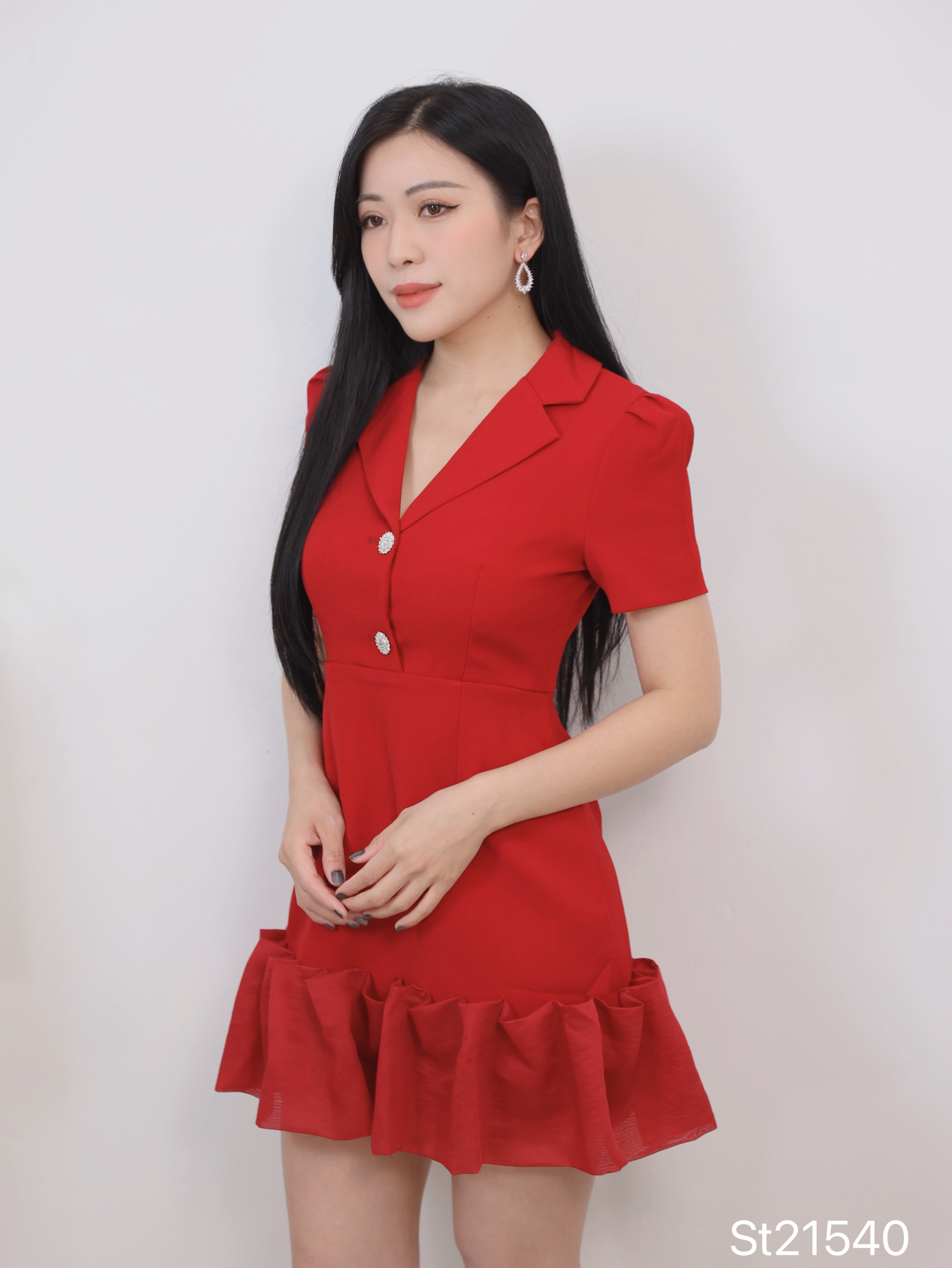 法式大V西装领荷叶裙摆设计连身裙 (ST21540)