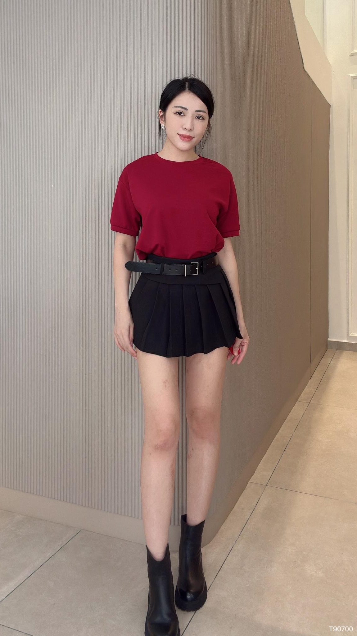 简约纯色圆领宽松上衣 (T90700)