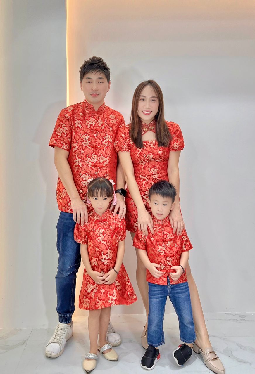 预购【LBP亲子系列】复古盘扣设计小孩泡泡袖A字旗袍 (F70104-女孩版)