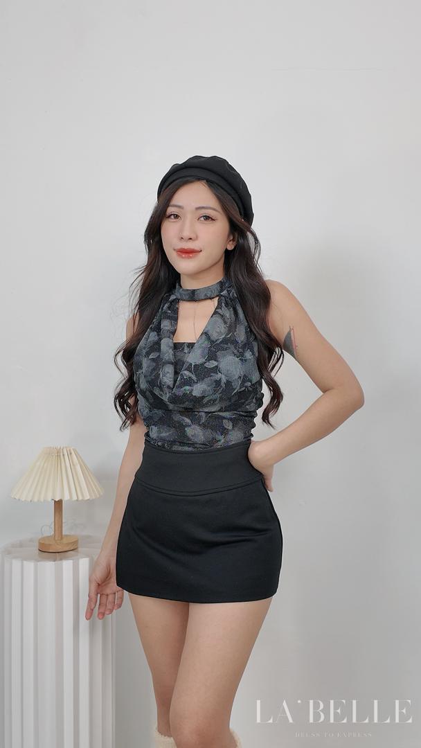 辣妹露背链条设计挂脖上衣 (T90490)